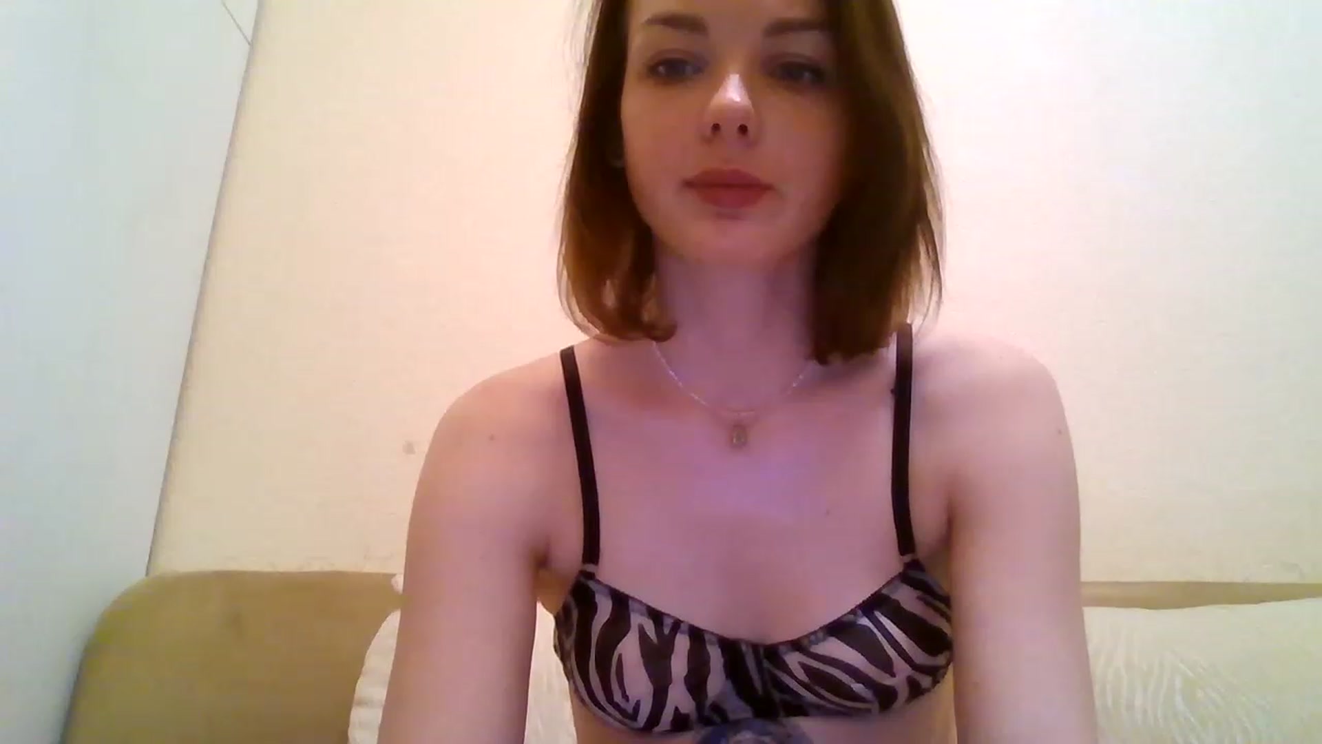 Gallery image thumbnail from RoxieSinner's myfreecams stream on, 12/24/2022, 15:08 image 17 of 20