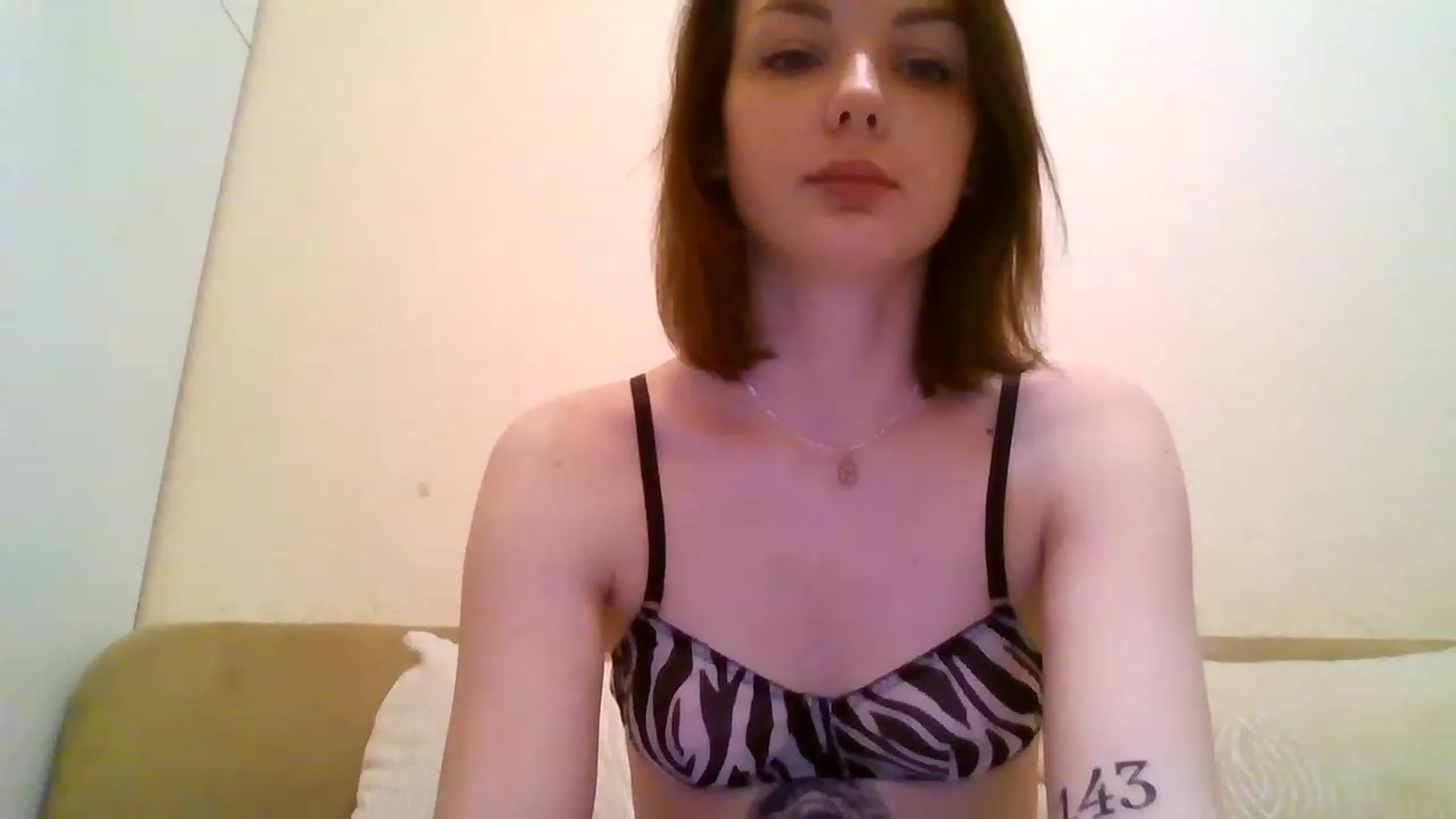 Gallery image thumbnail from RoxieSinner's myfreecams stream on, 12/24/2022, 15:08 image 5 of 20