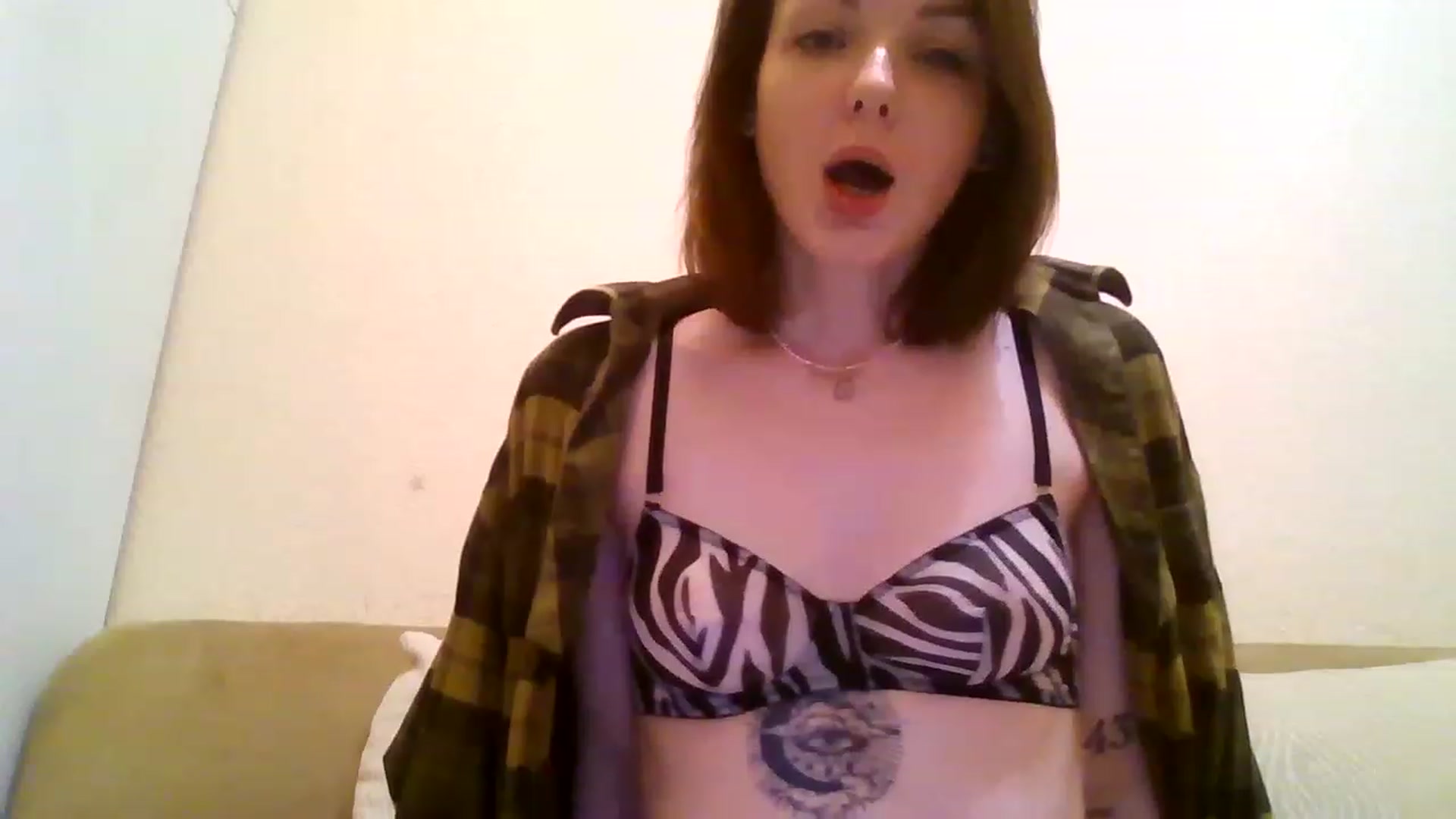 Gallery image thumbnail from RoxieSinner's myfreecams stream on, 12/24/2022, 17:08 image 10 of 20