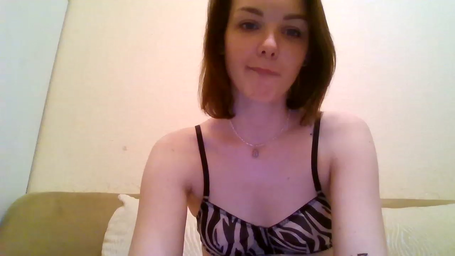 Gallery image thumbnail from RoxieSinner's myfreecams stream on, 12/24/2022, 17:08 image 6 of 20