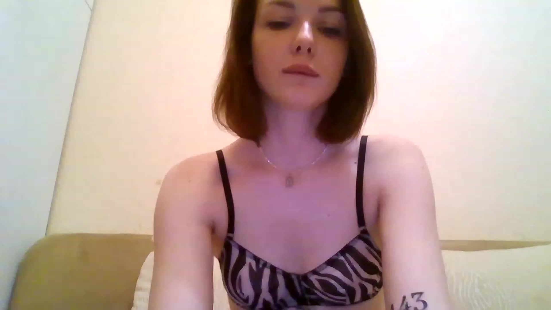 Gallery image thumbnail from RoxieSinner's myfreecams stream on, 12/24/2022, 17:08 image 3 of 20