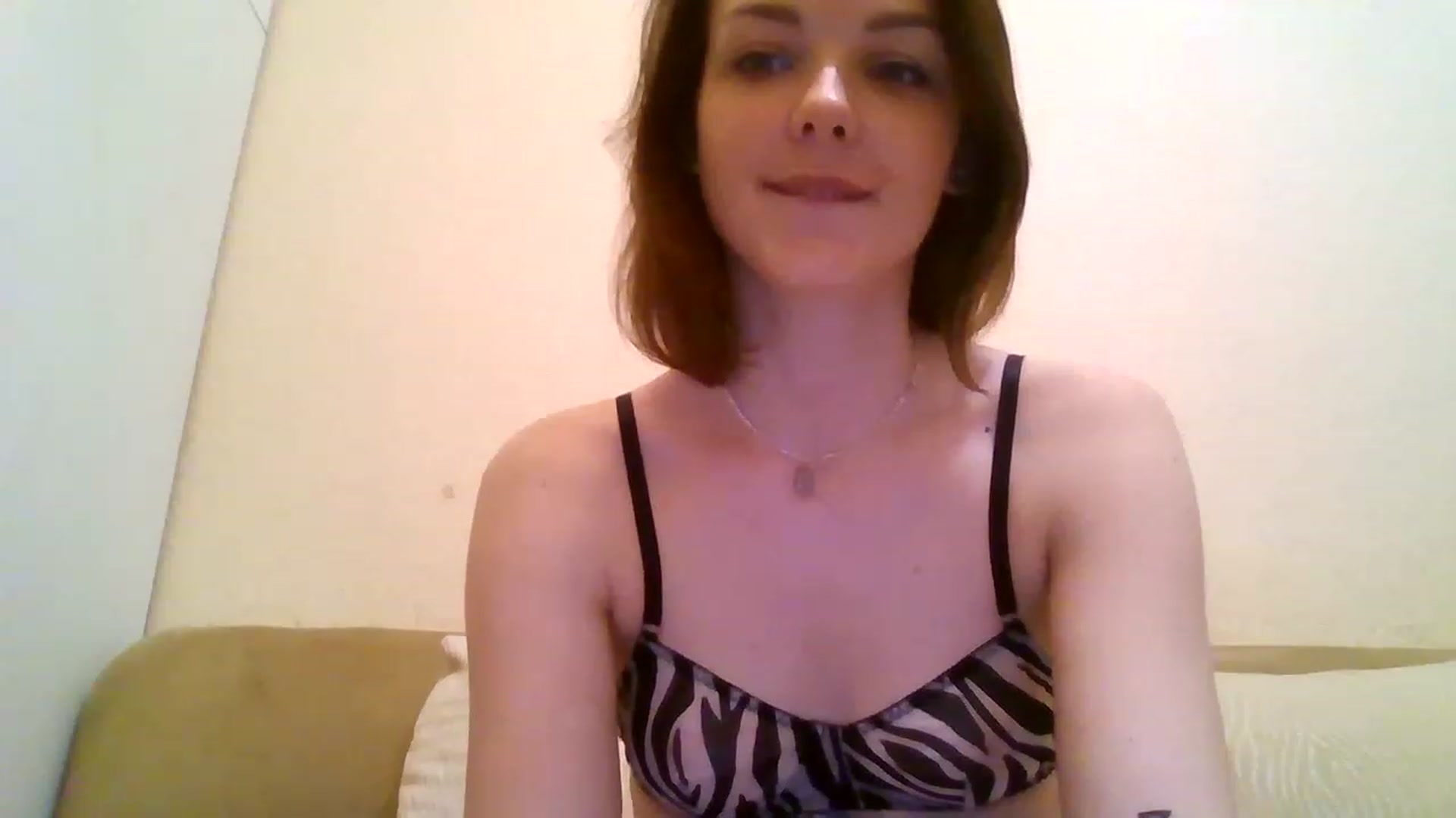 Gallery image thumbnail from RoxieSinner's myfreecams stream on, 12/24/2022, 17:08 image 16 of 20