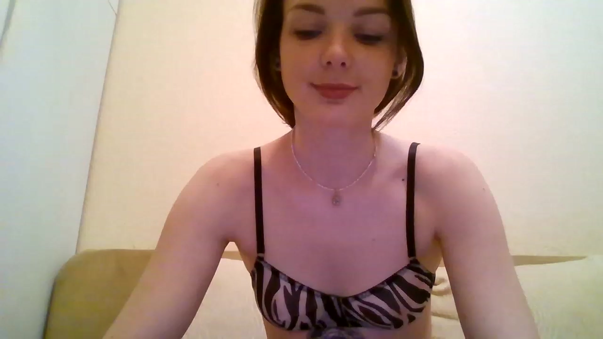 Gallery image thumbnail from RoxieSinner's myfreecams stream on, 12/24/2022, 17:46 image 7 of 20