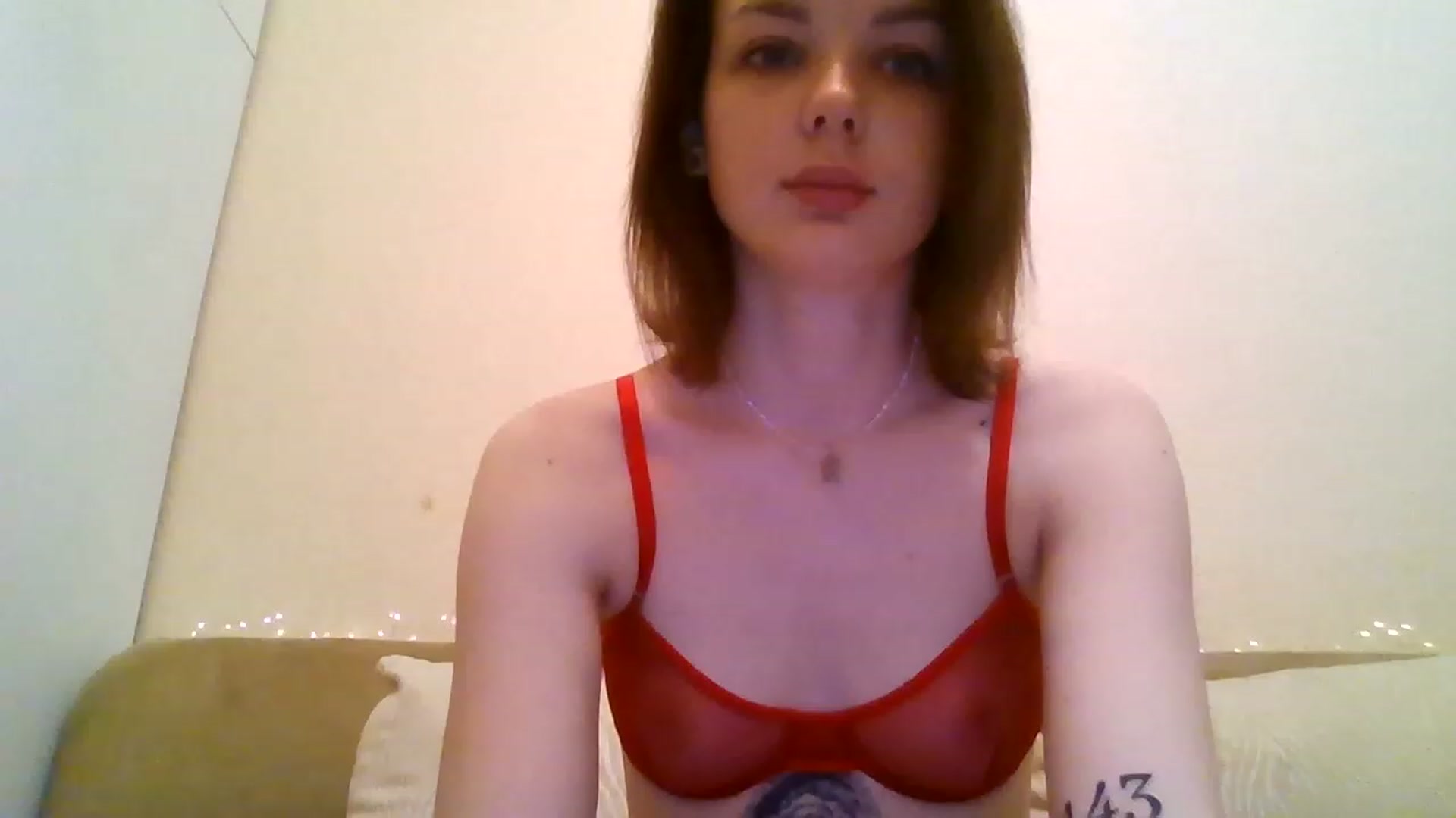 Gallery image thumbnail from RoxieSinner's myfreecams stream on, 12/25/2022, 09:37 image 18 of 20