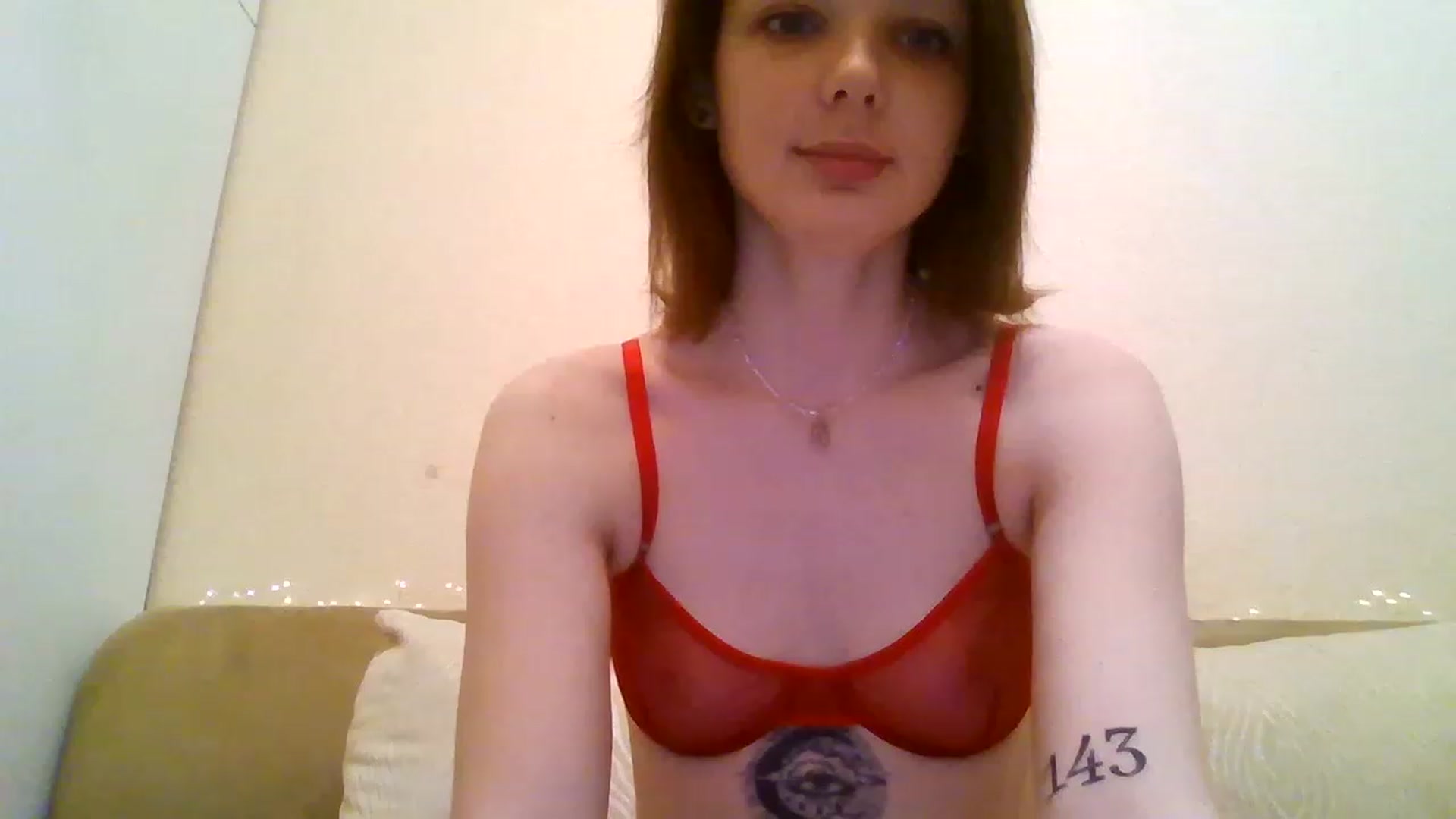 Gallery image thumbnail from RoxieSinner's myfreecams stream on, 12/25/2022, 09:59 image 6 of 20