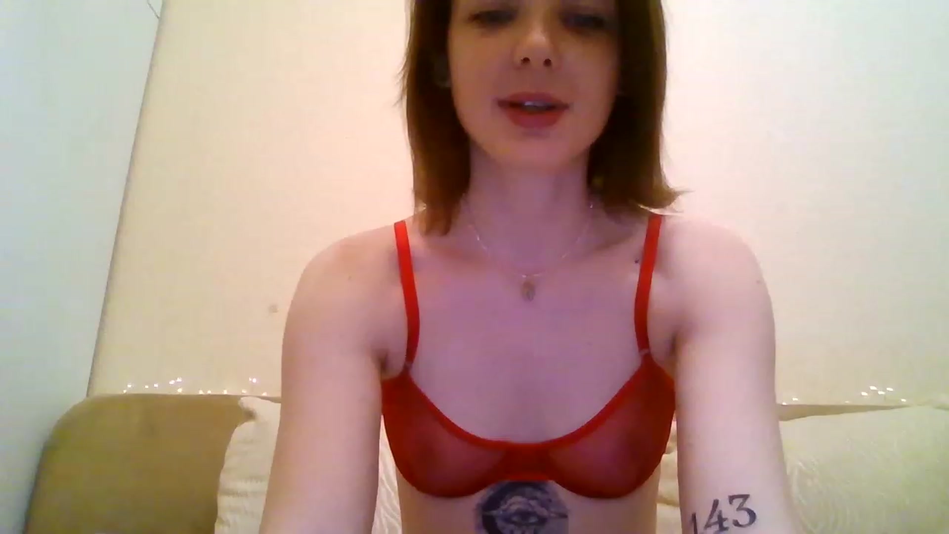 Gallery image thumbnail from RoxieSinner's myfreecams stream on, 12/25/2022, 09:59 image 5 of 20