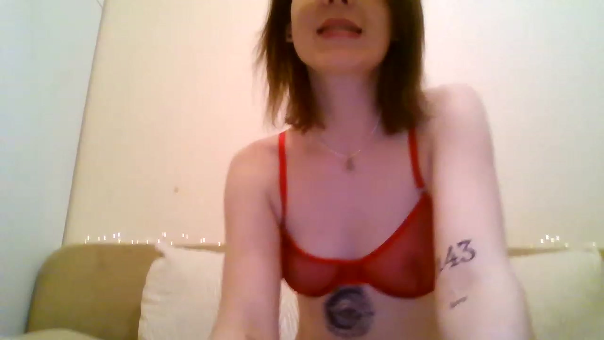 Gallery image thumbnail from RoxieSinner's myfreecams stream on, 12/25/2022, 11:47 image 3 of 20