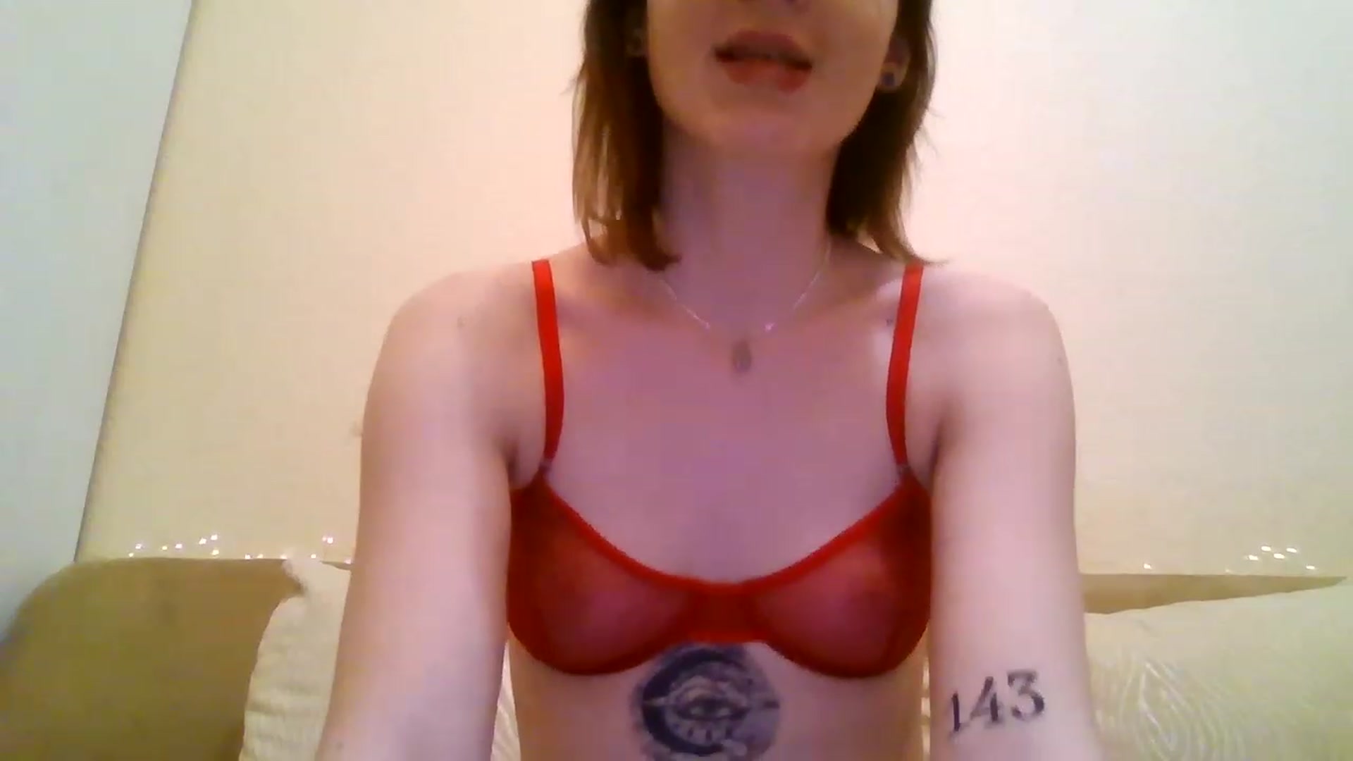 Gallery image thumbnail from RoxieSinner's myfreecams stream on, 12/25/2022, 13:45 image 16 of 20