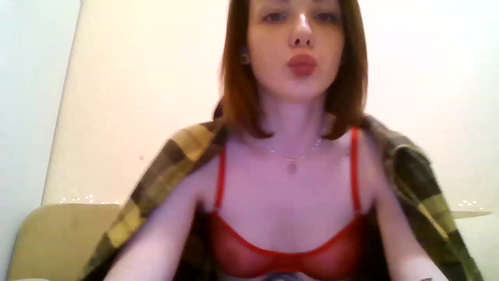 Gallery image thumbnail from RoxieSinner's myfreecams stream on, 12/25/2022, 16:50 image 18 of 20