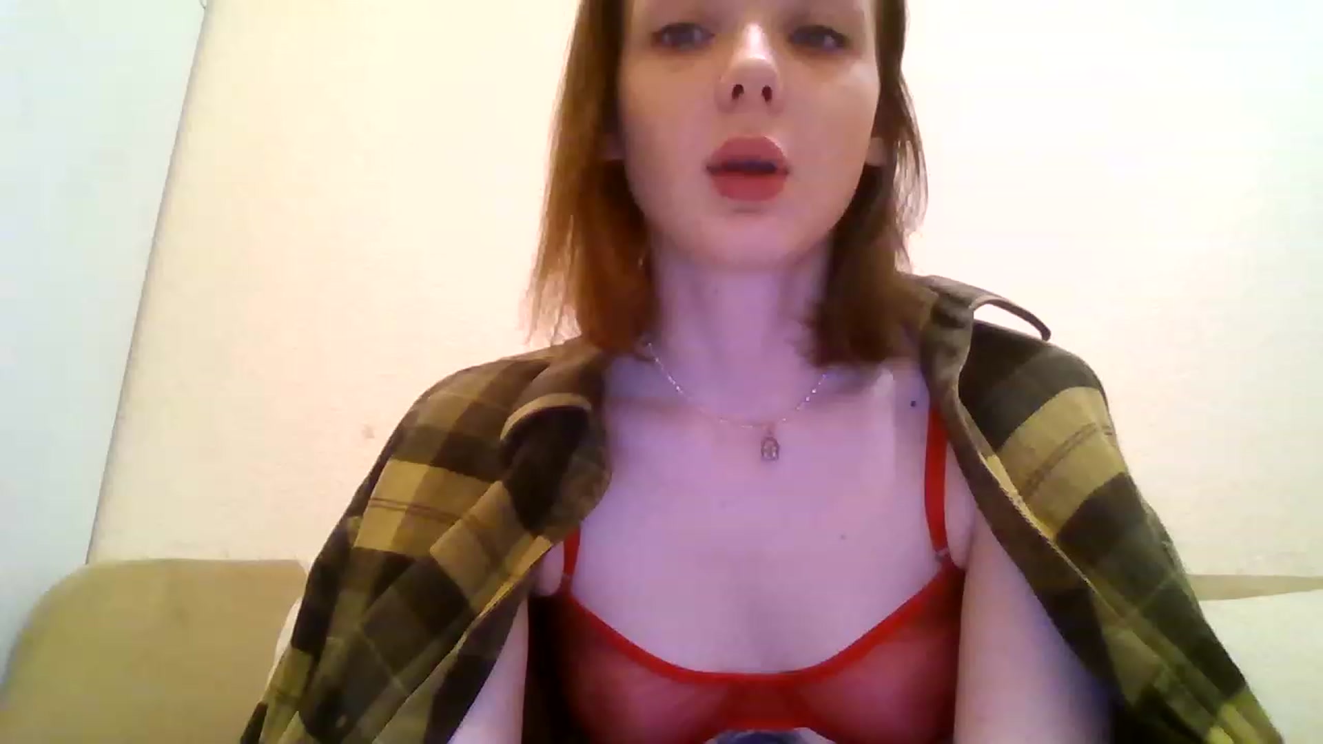 Gallery image thumbnail from RoxieSinner's myfreecams stream on, 12/25/2022, 18:13 image 18 of 20