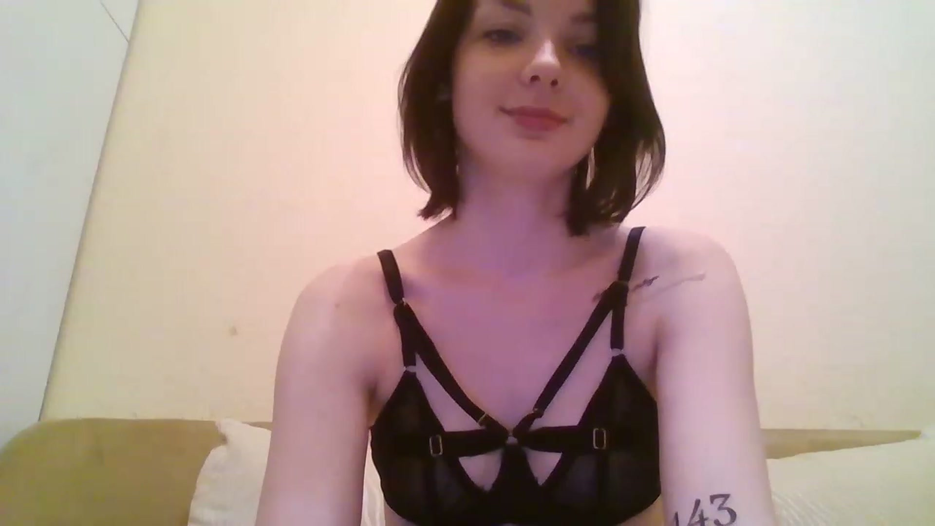Gallery image thumbnail from RoxieSinner's myfreecams stream on, 12/27/2022, 12:52 image 5 of 20