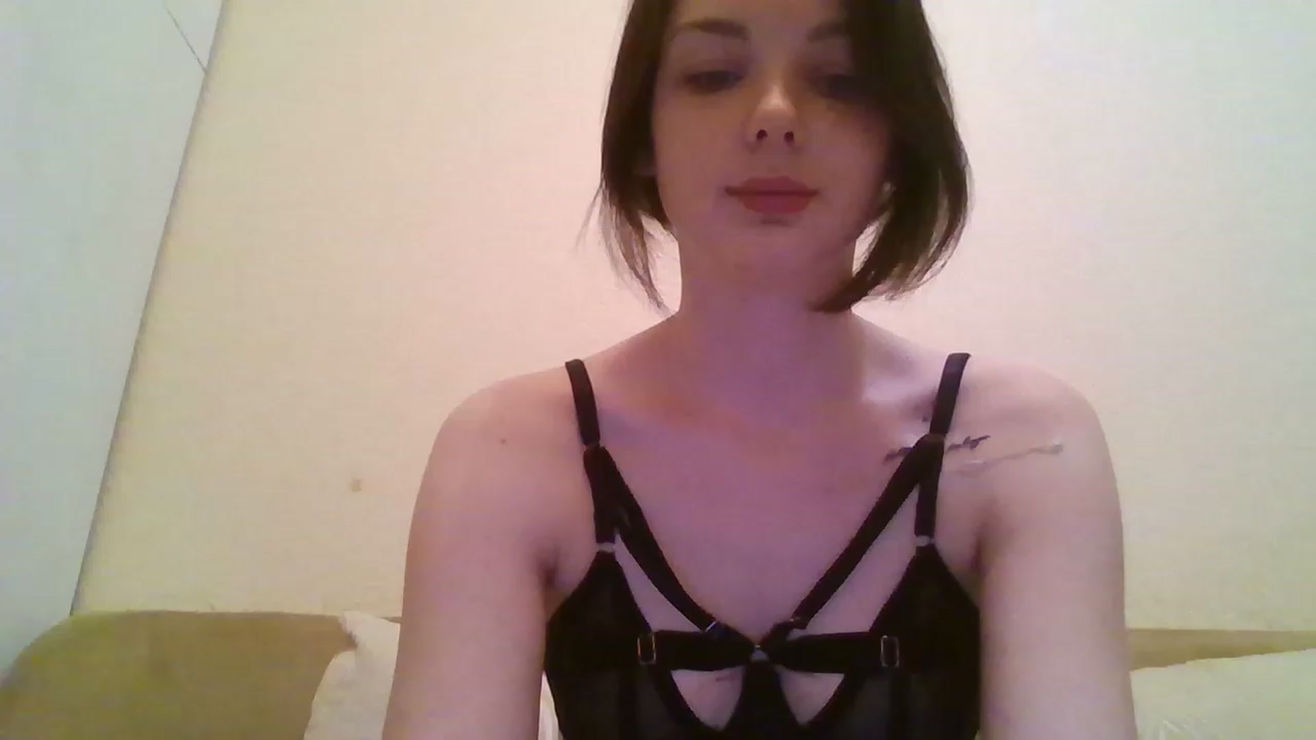 Gallery image thumbnail from RoxieSinner's myfreecams stream on, 12/27/2022, 14:16 image 5 of 20
