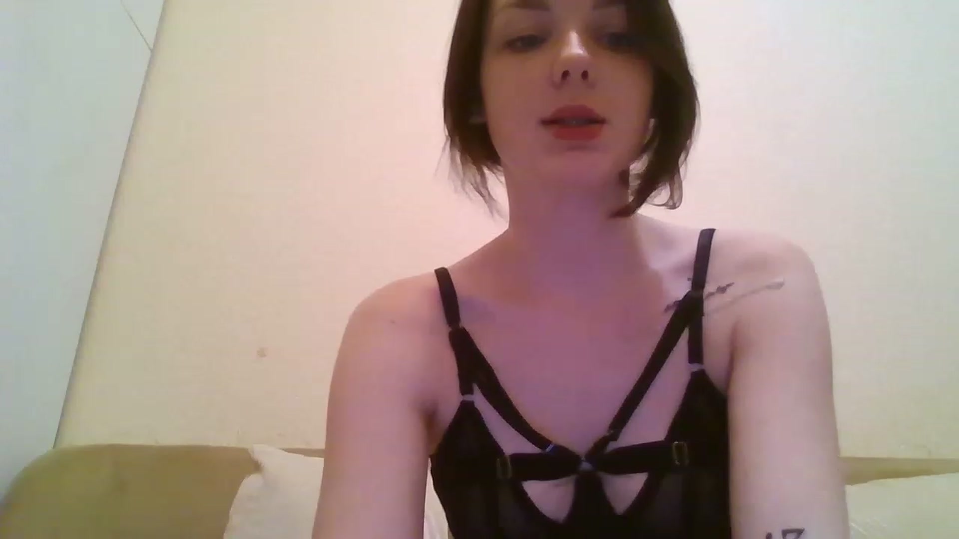 Gallery image thumbnail from RoxieSinner's myfreecams stream on, 12/27/2022, 14:16 image 13 of 20