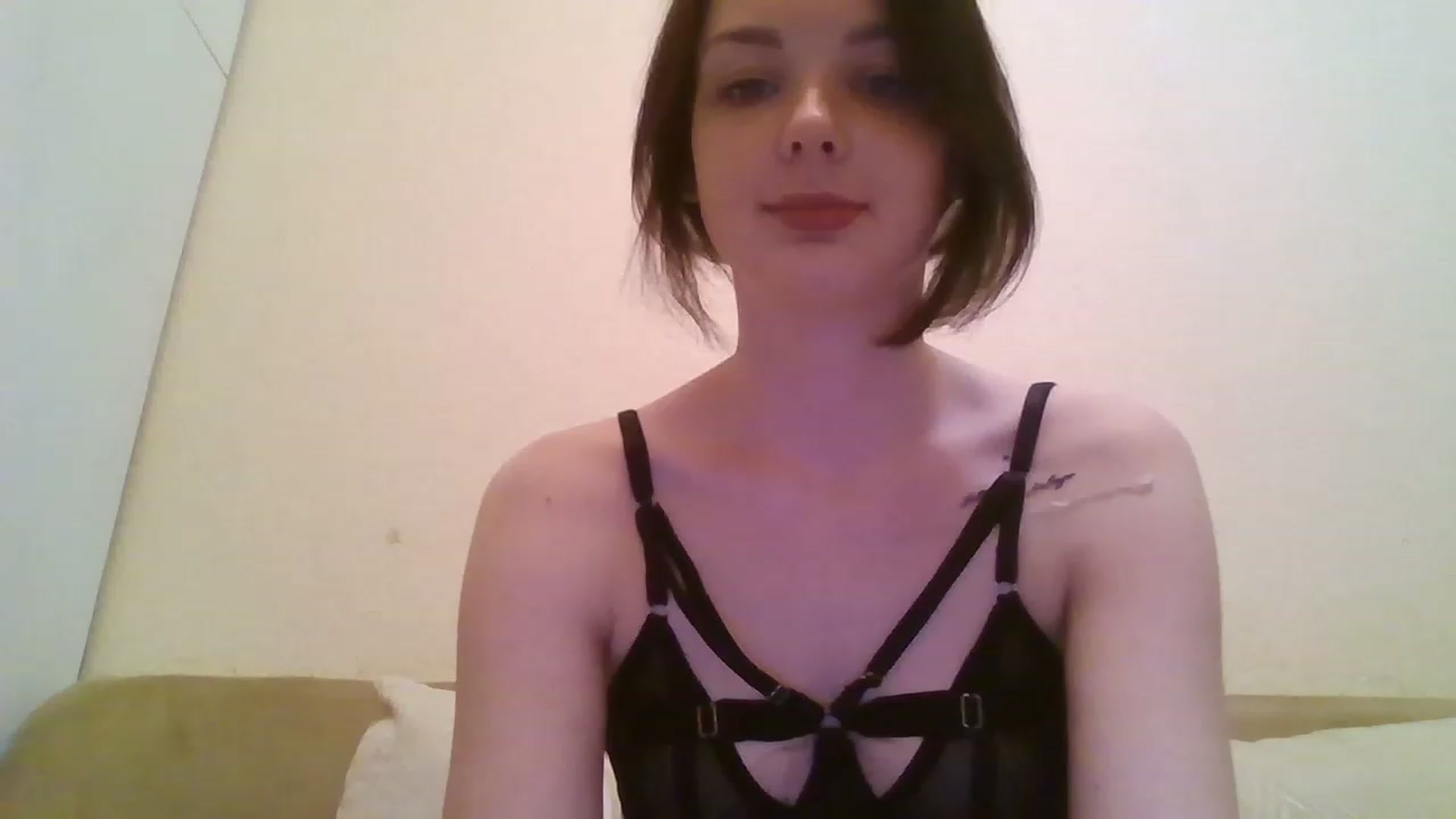 Gallery image thumbnail from RoxieSinner's myfreecams stream on, 12/27/2022, 14:16 image 6 of 20