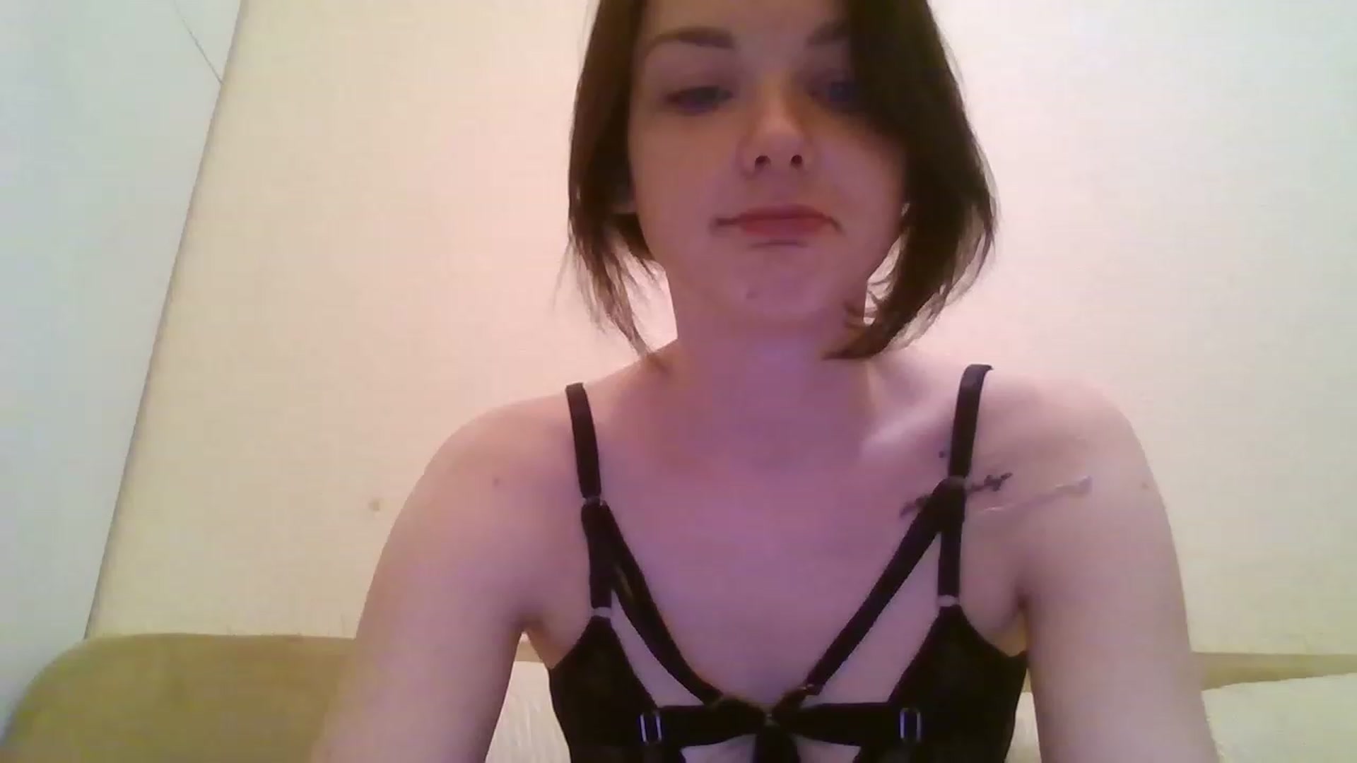 Gallery image thumbnail from RoxieSinner's myfreecams stream on, 12/27/2022, 14:16 image 1 of 20