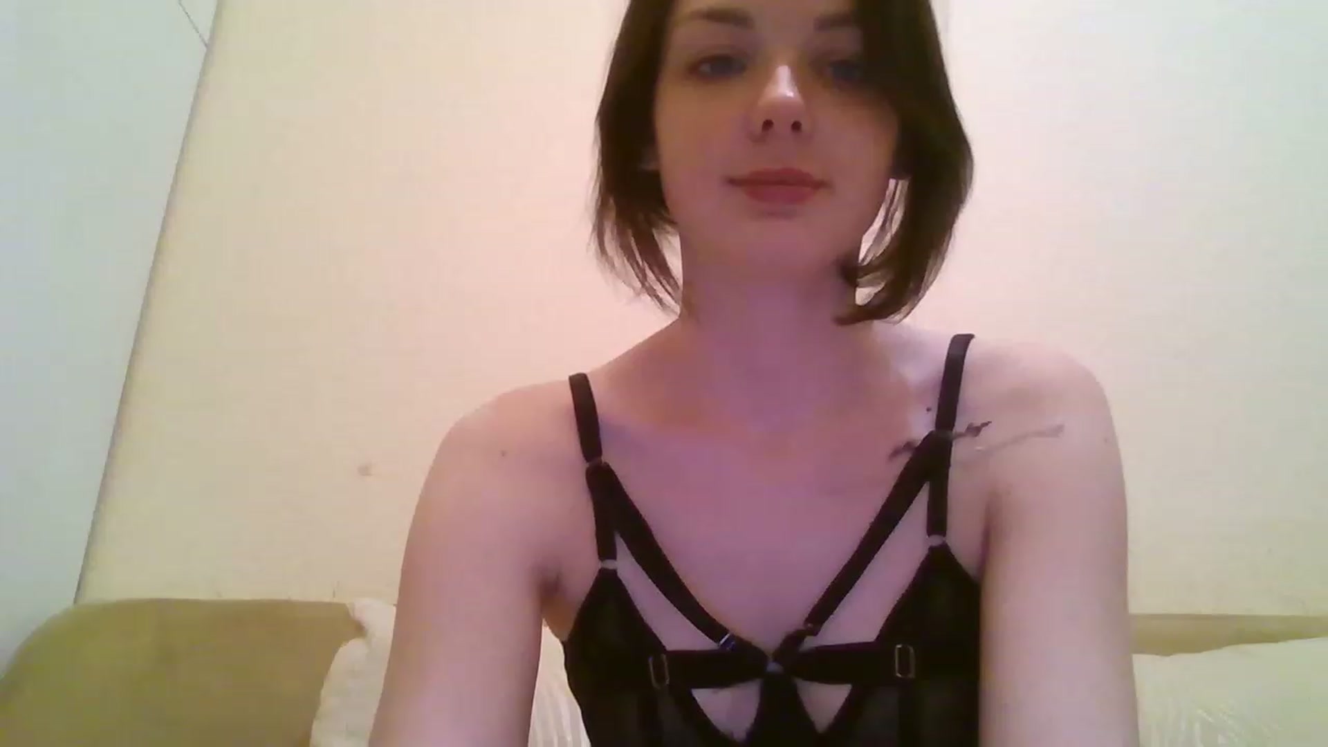 Gallery image thumbnail from RoxieSinner's myfreecams stream on, 12/27/2022, 15:31 image 12 of 20