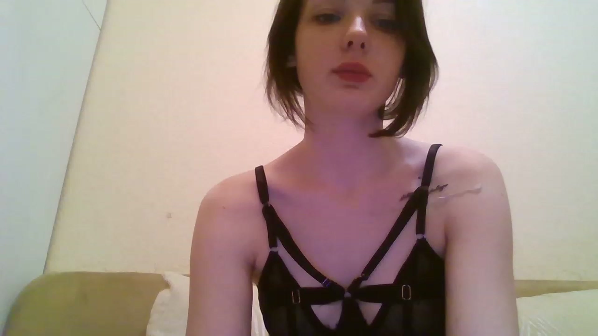 Gallery image thumbnail from RoxieSinner's myfreecams stream on, 12/27/2022, 15:31 image 6 of 20