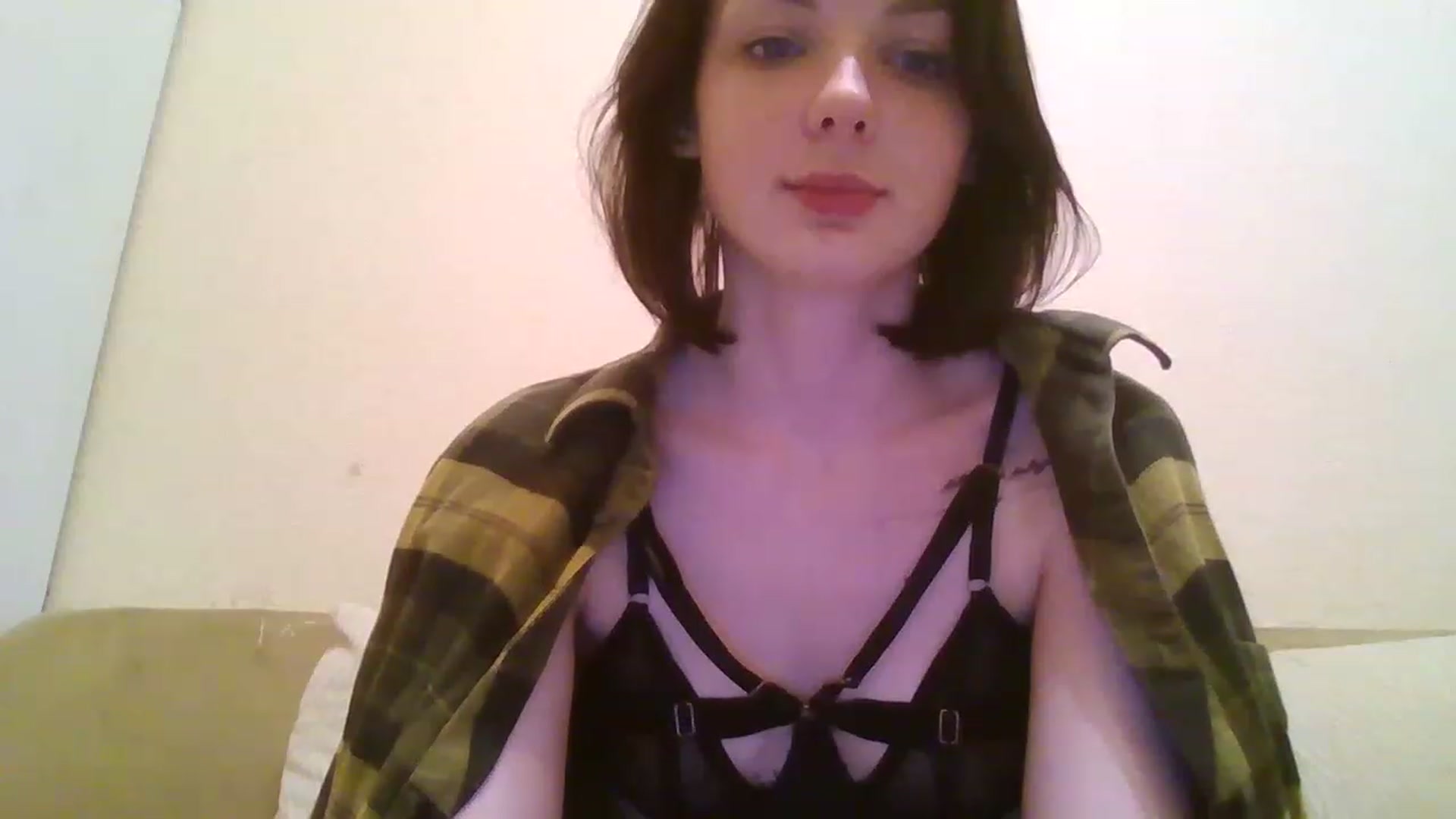 Gallery image thumbnail from RoxieSinner's myfreecams stream on, 12/27/2022, 19:58 image 17 of 20