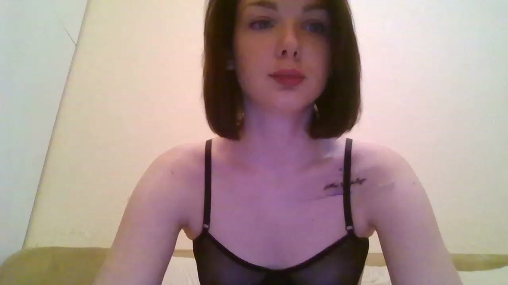 Gallery image thumbnail from RoxieSinner's myfreecams stream on, 12/28/2022, 14:26 image 3 of 20