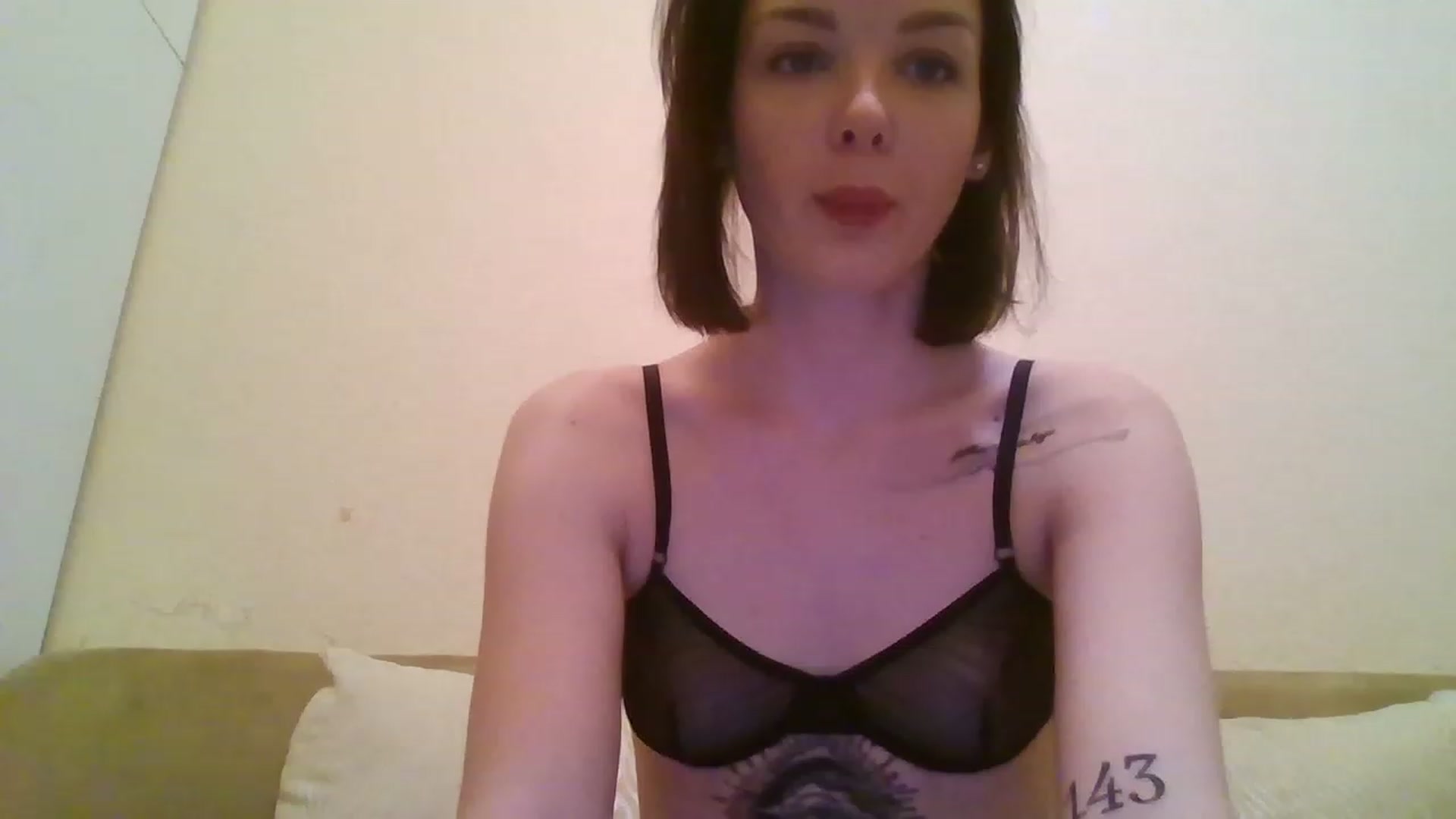 Gallery image thumbnail from RoxieSinner's myfreecams stream on, 12/28/2022, 14:26 image 5 of 20