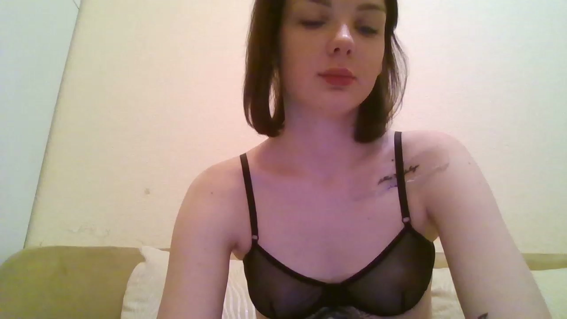 Gallery image thumbnail from RoxieSinner's myfreecams stream on, 12/28/2022, 15:40 image 13 of 20