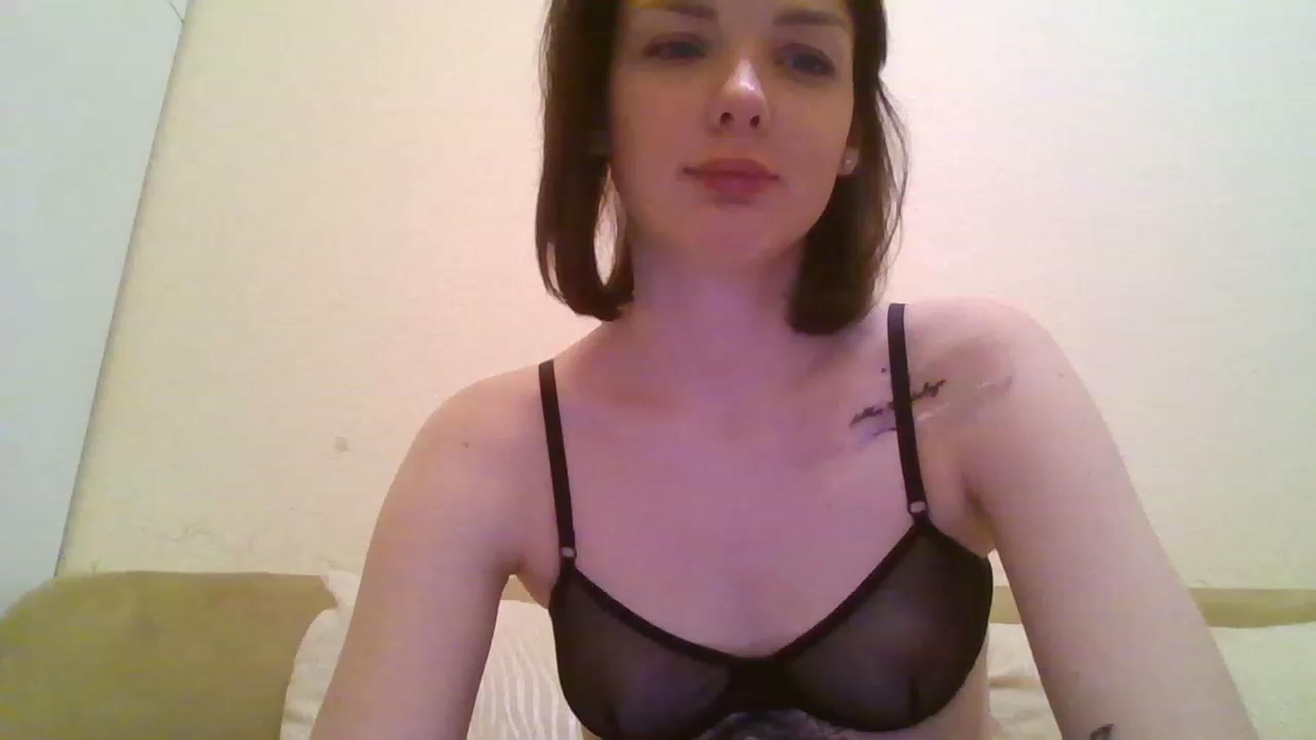 Gallery image thumbnail from RoxieSinner's myfreecams stream on, 12/28/2022, 15:40 image 14 of 20