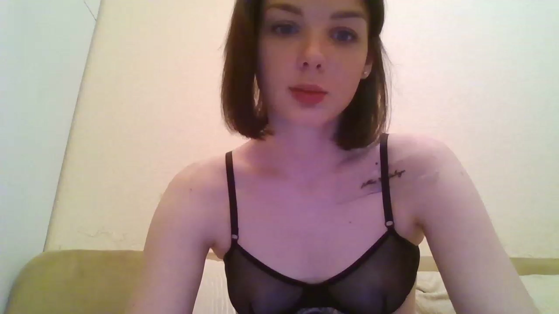 Gallery image thumbnail from RoxieSinner's myfreecams stream on, 12/28/2022, 16:23 image 19 of 20