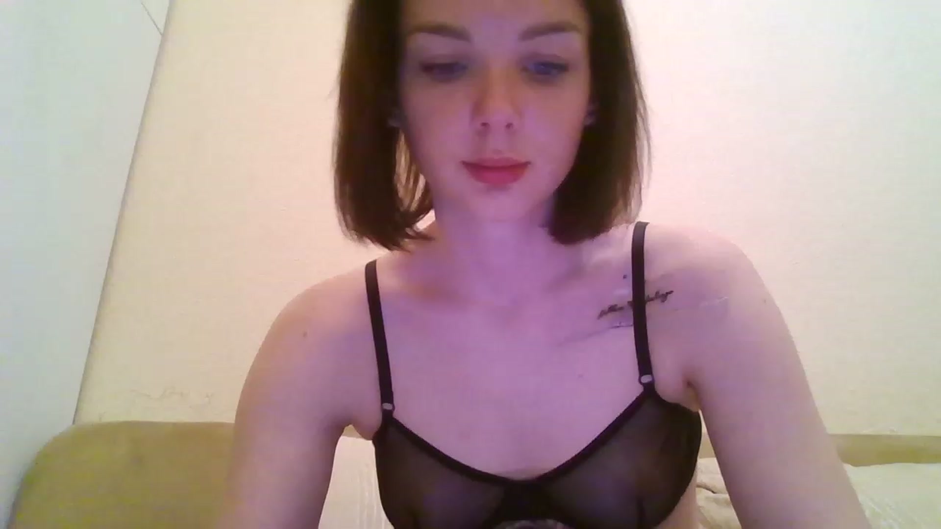 Gallery image thumbnail from RoxieSinner's myfreecams stream on, 12/28/2022, 16:23 image 14 of 20