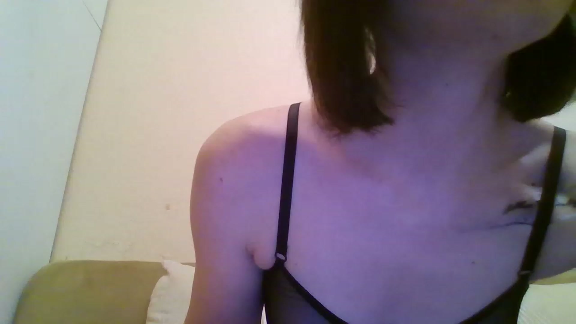Gallery image thumbnail from RoxieSinner's myfreecams stream on, 12/28/2022, 16:23 image 12 of 20