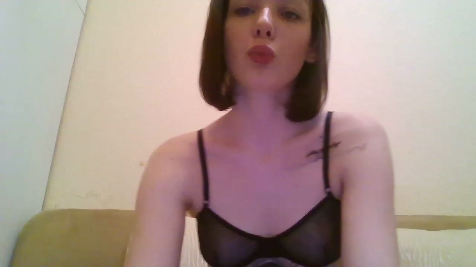 Gallery image thumbnail from RoxieSinner's myfreecams stream on, 12/28/2022, 18:55 image 16 of 20