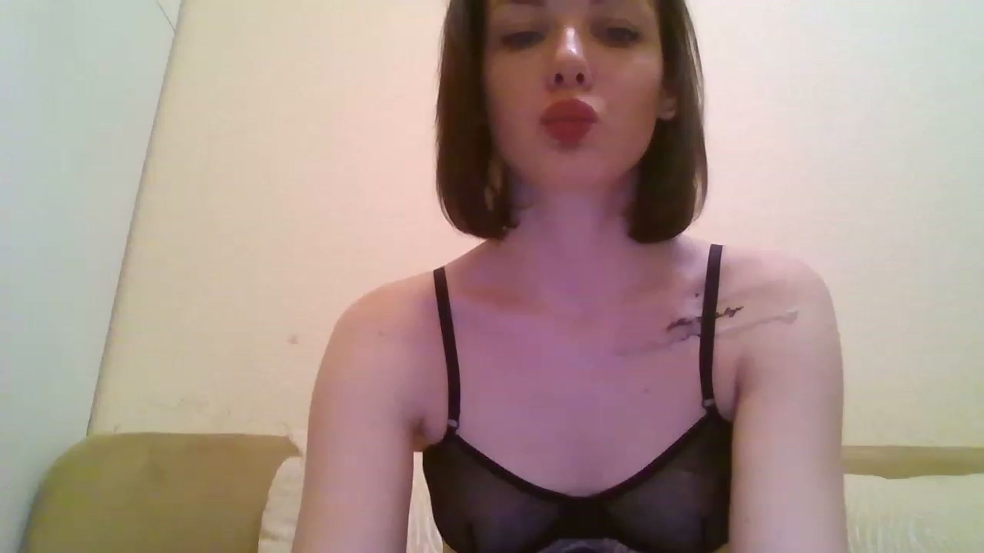 Gallery image thumbnail from RoxieSinner's myfreecams stream on, 12/28/2022, 18:55 image 13 of 20