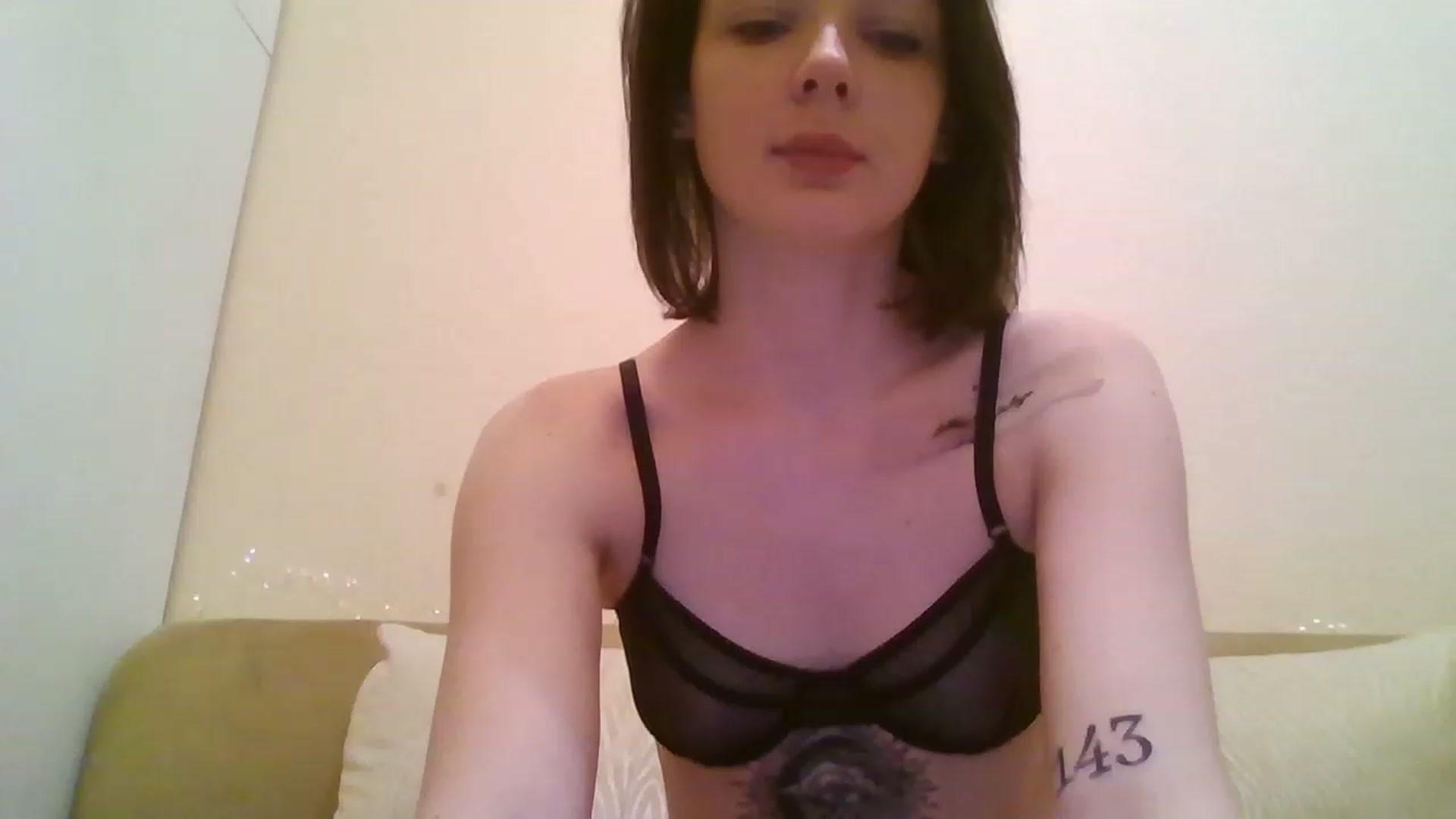 Gallery image thumbnail from RoxieSinner's myfreecams stream on, 12/29/2022, 11:40 image 4 of 20