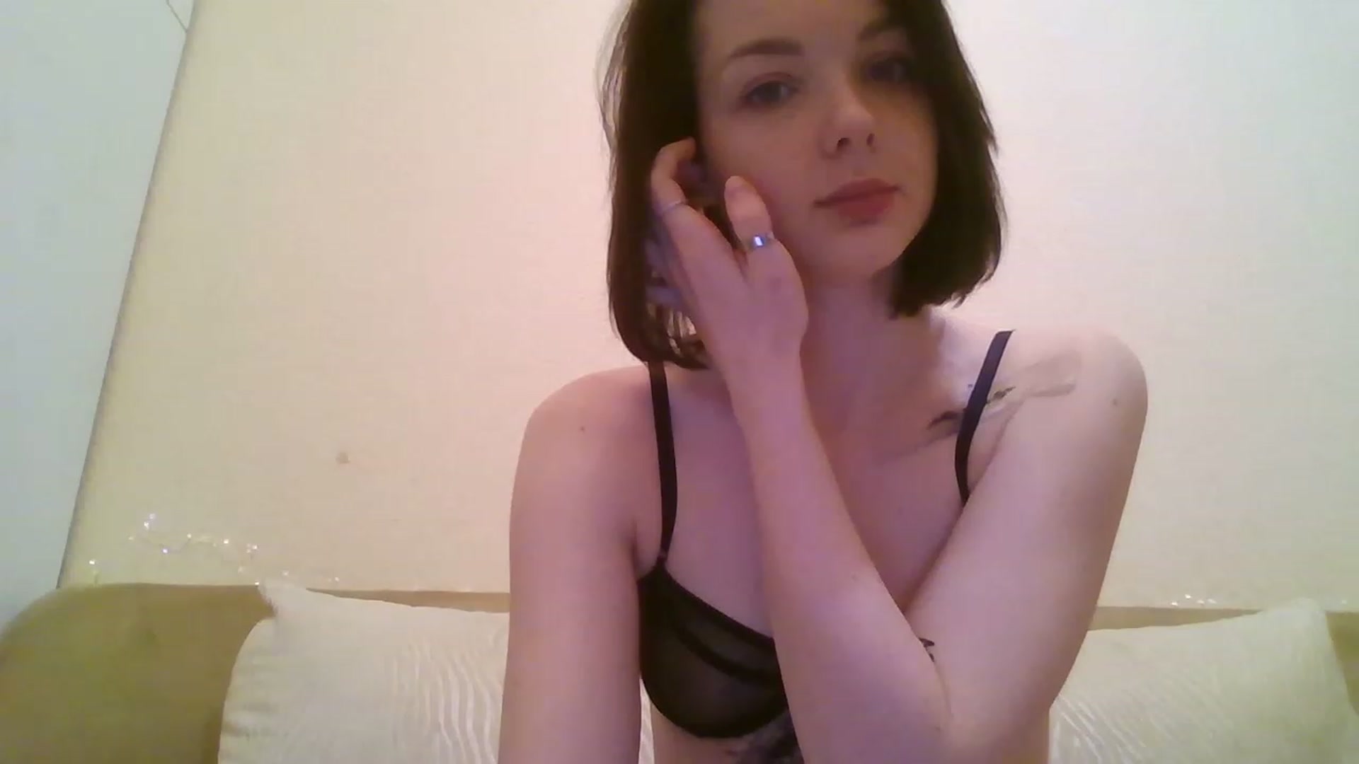 Gallery image thumbnail from RoxieSinner's myfreecams stream on, 12/29/2022, 13:08 image 13 of 20