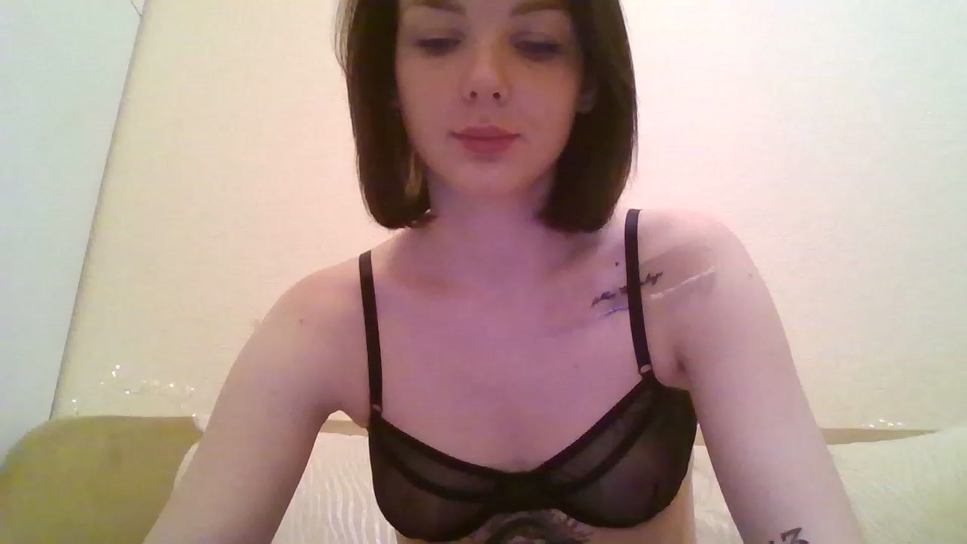 Gallery image thumbnail from RoxieSinner's myfreecams stream on, 12/29/2022, 13:28 image 4 of 20