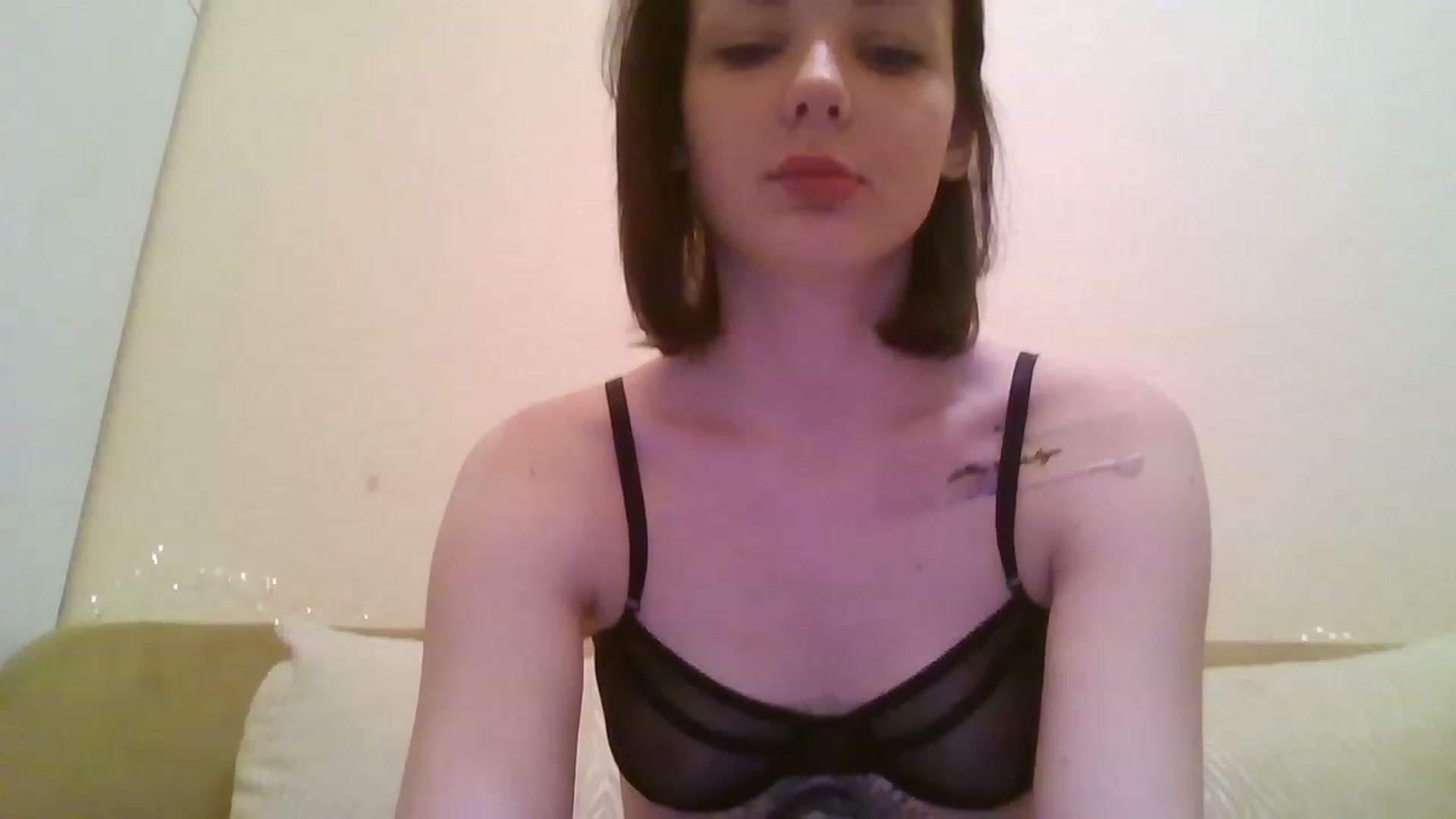 Gallery image thumbnail from RoxieSinner's myfreecams stream on, 12/29/2022, 13:28 image 15 of 20