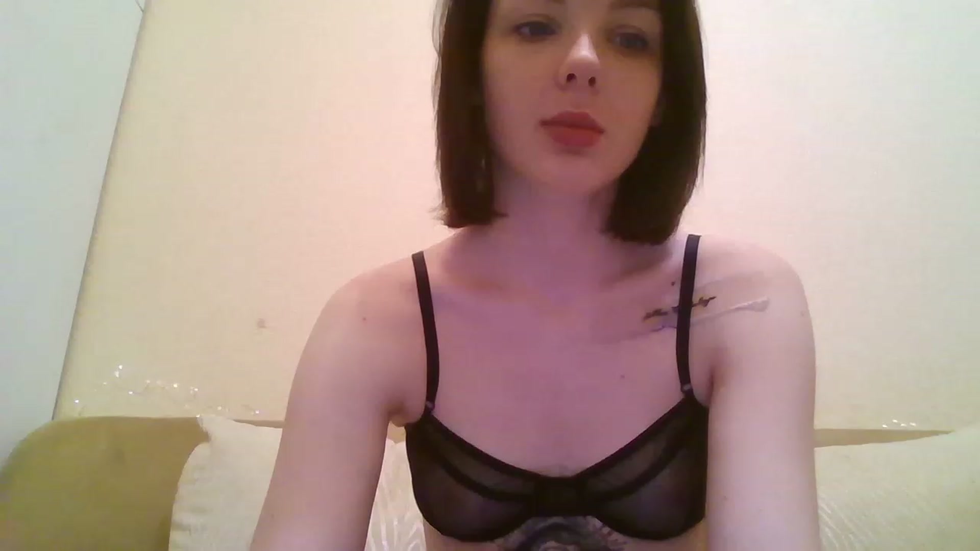 Gallery image thumbnail from RoxieSinner's myfreecams stream on, 12/29/2022, 13:28 image 2 of 20