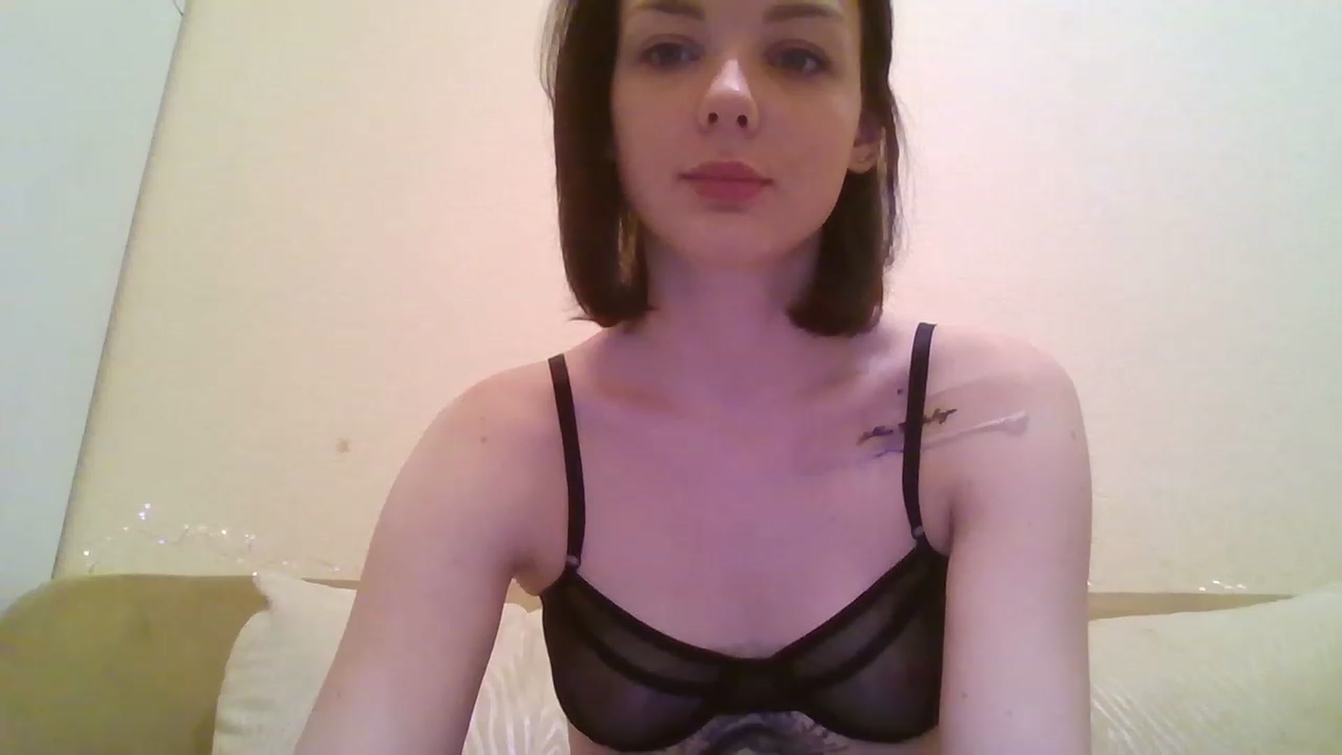 Gallery image thumbnail from RoxieSinner's myfreecams stream on, 12/29/2022, 13:28 image 13 of 20