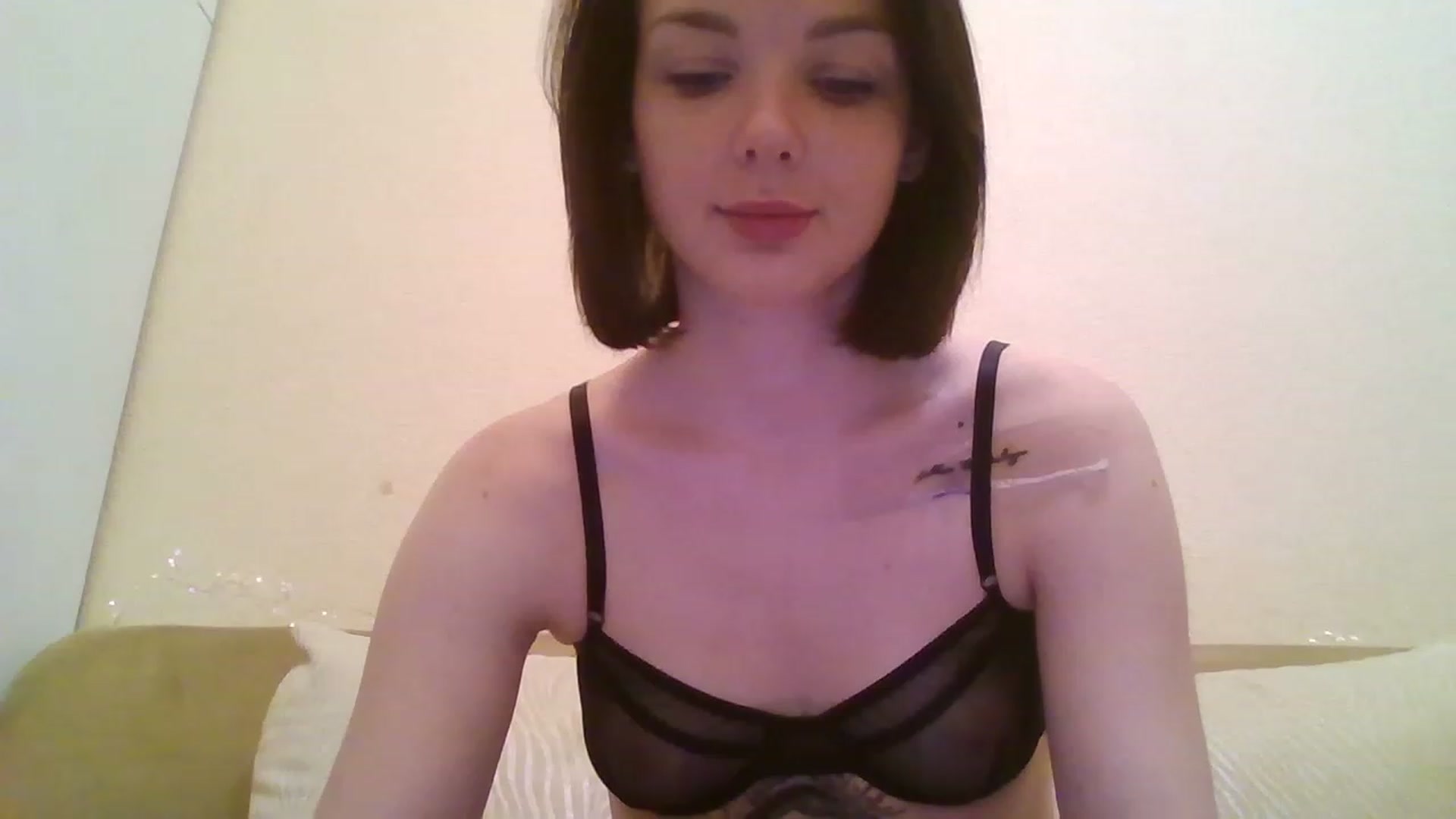 Gallery image thumbnail from RoxieSinner's myfreecams stream on, 12/29/2022, 13:28 image 1 of 20