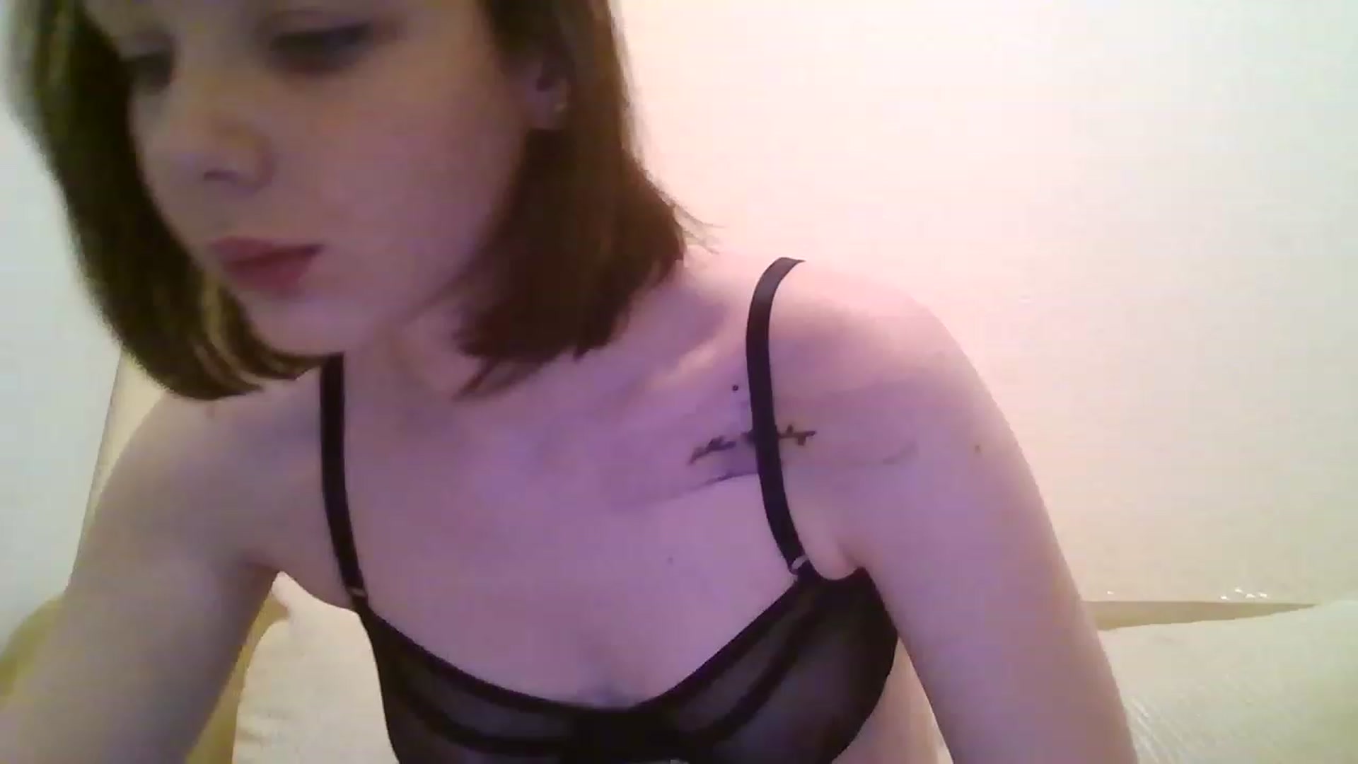 Gallery image thumbnail from RoxieSinner's myfreecams stream on, 12/29/2022, 13:28 image 7 of 20