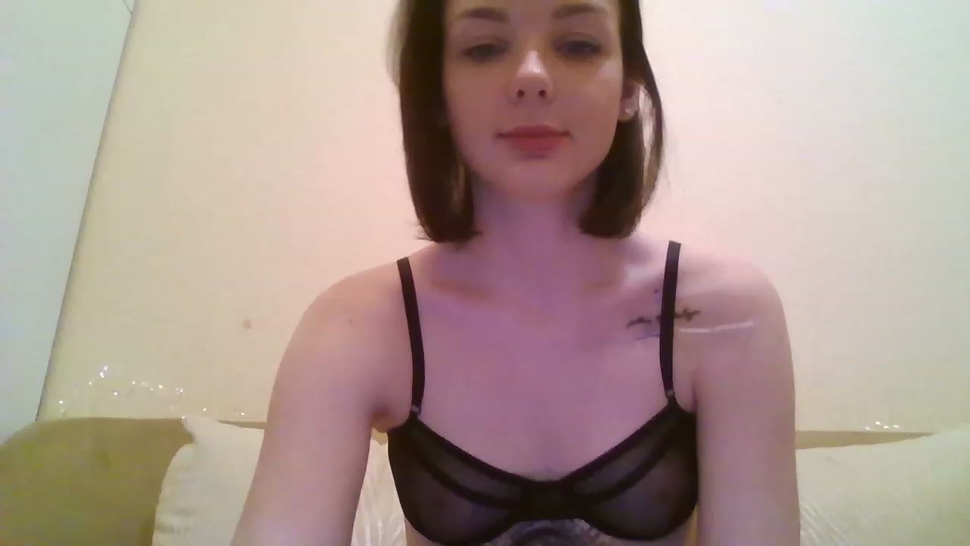 Gallery image thumbnail from RoxieSinner's myfreecams stream on, 12/29/2022, 13:28 image 19 of 20