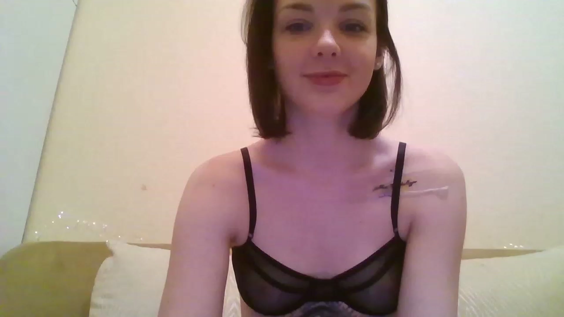 Gallery image thumbnail from RoxieSinner's myfreecams stream on, 12/29/2022, 13:28 image 20 of 20