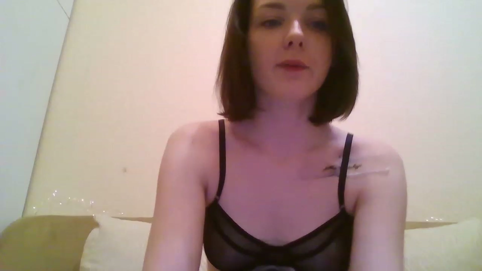 Gallery image thumbnail from RoxieSinner's myfreecams stream on, 12/29/2022, 14:27 image 13 of 20