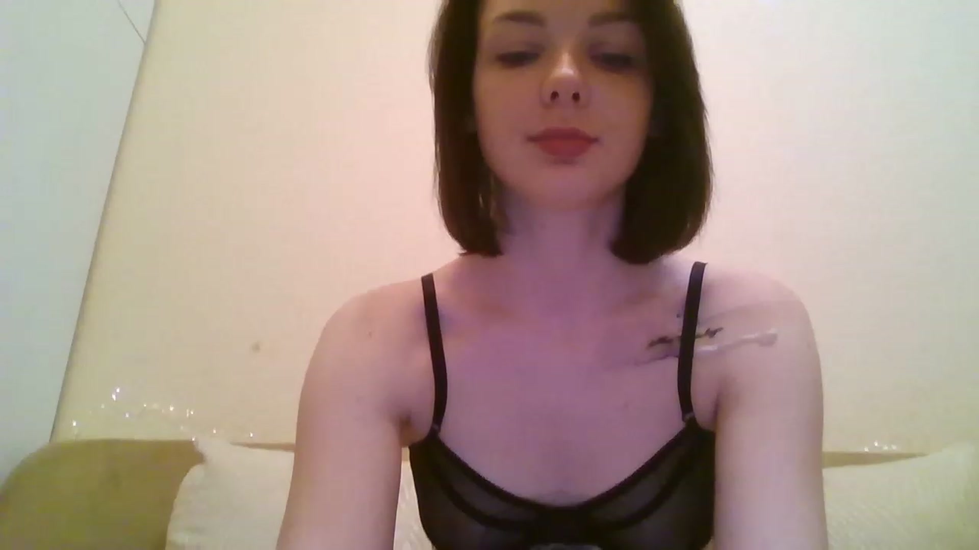 Gallery image thumbnail from RoxieSinner's myfreecams stream on, 12/29/2022, 14:27 image 5 of 20