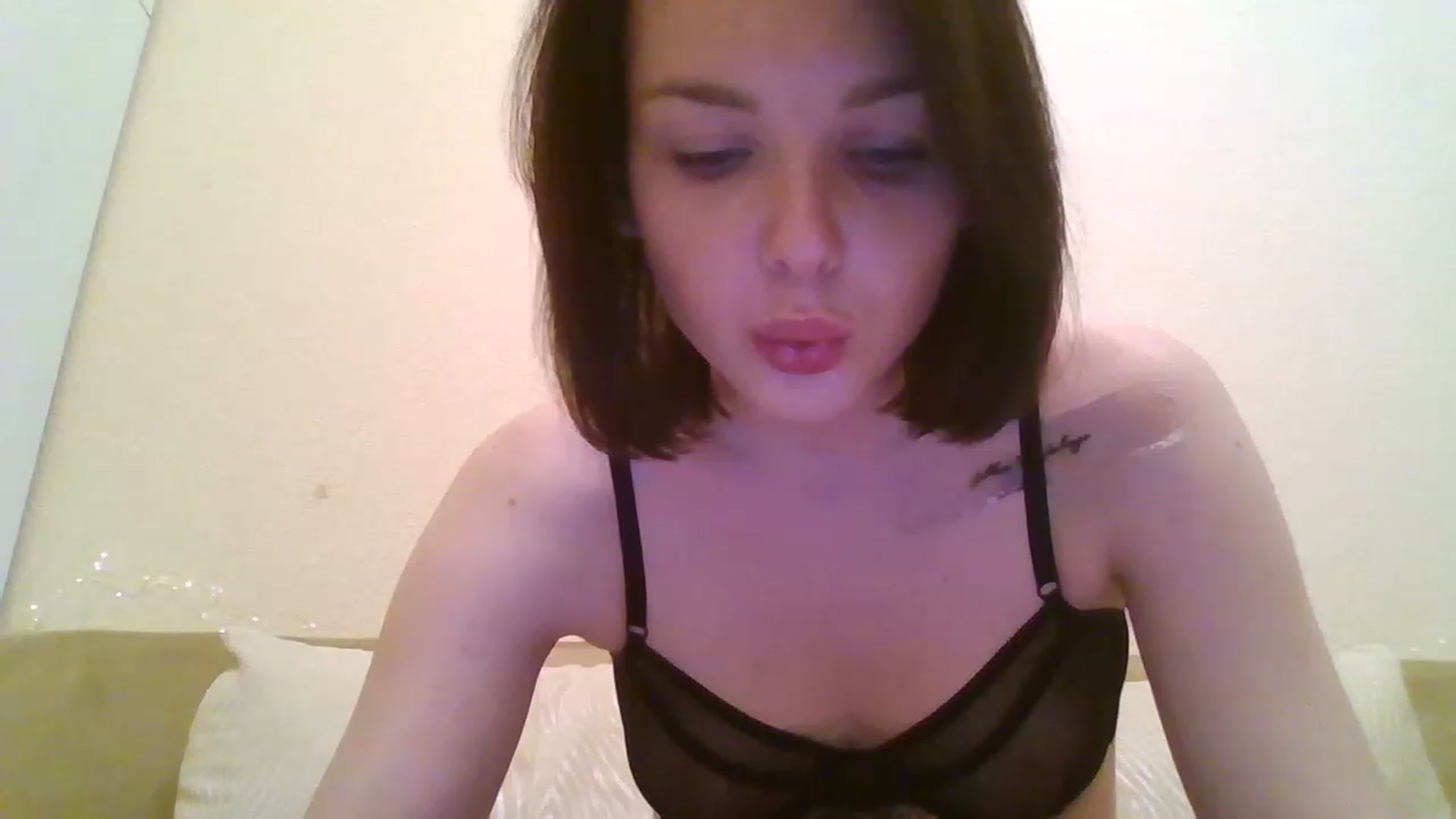 Gallery image thumbnail from RoxieSinner's myfreecams stream on, 12/29/2022, 15:59 image 10 of 20