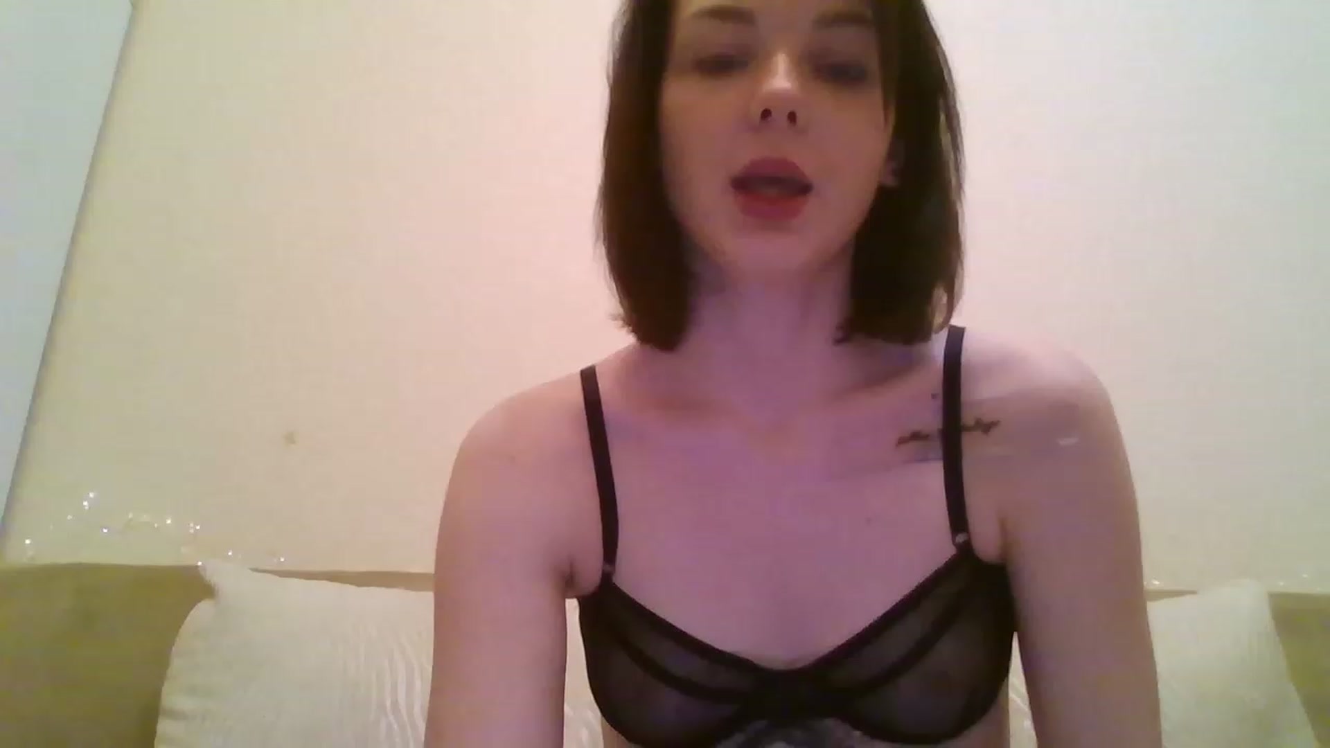 Gallery image thumbnail from RoxieSinner's myfreecams stream on, 12/29/2022, 15:59 image 13 of 20