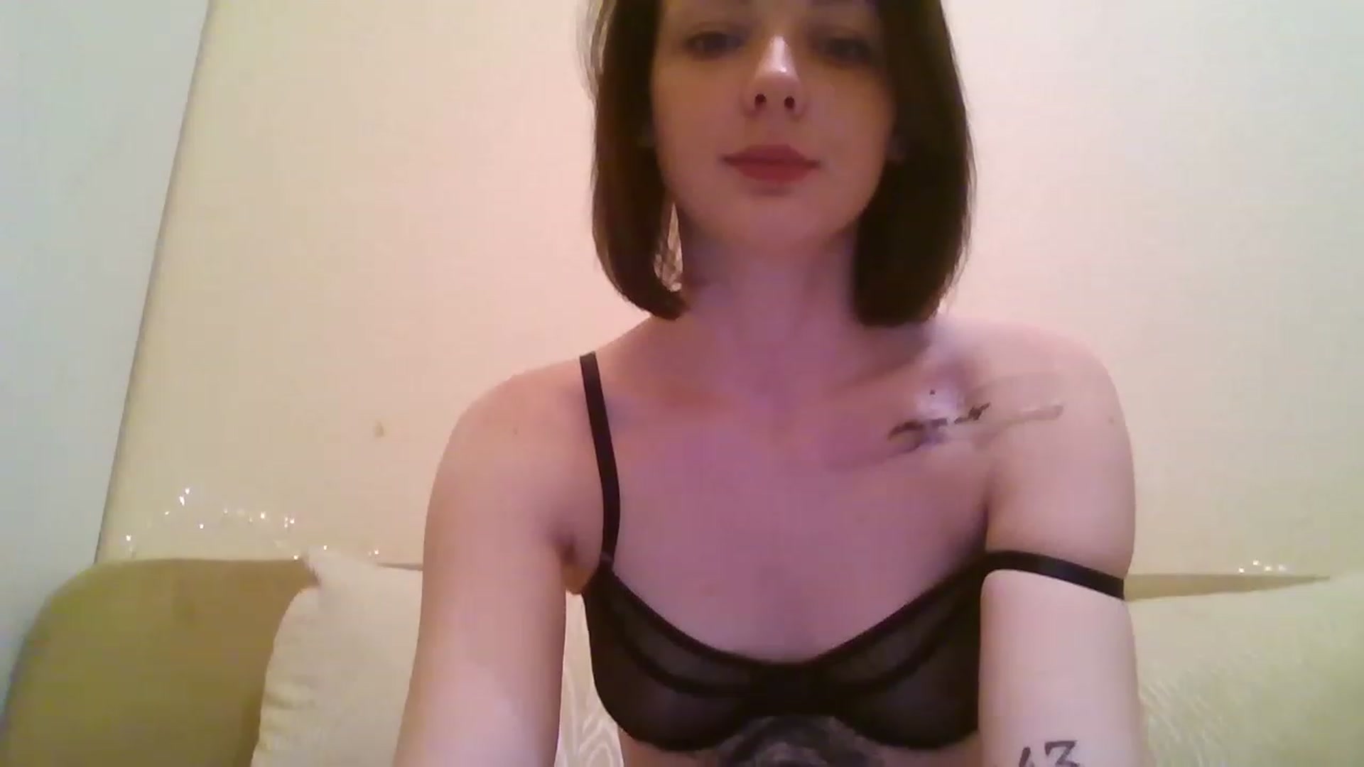 Gallery image thumbnail from RoxieSinner's myfreecams stream on, 12/29/2022, 16:58 image 17 of 20