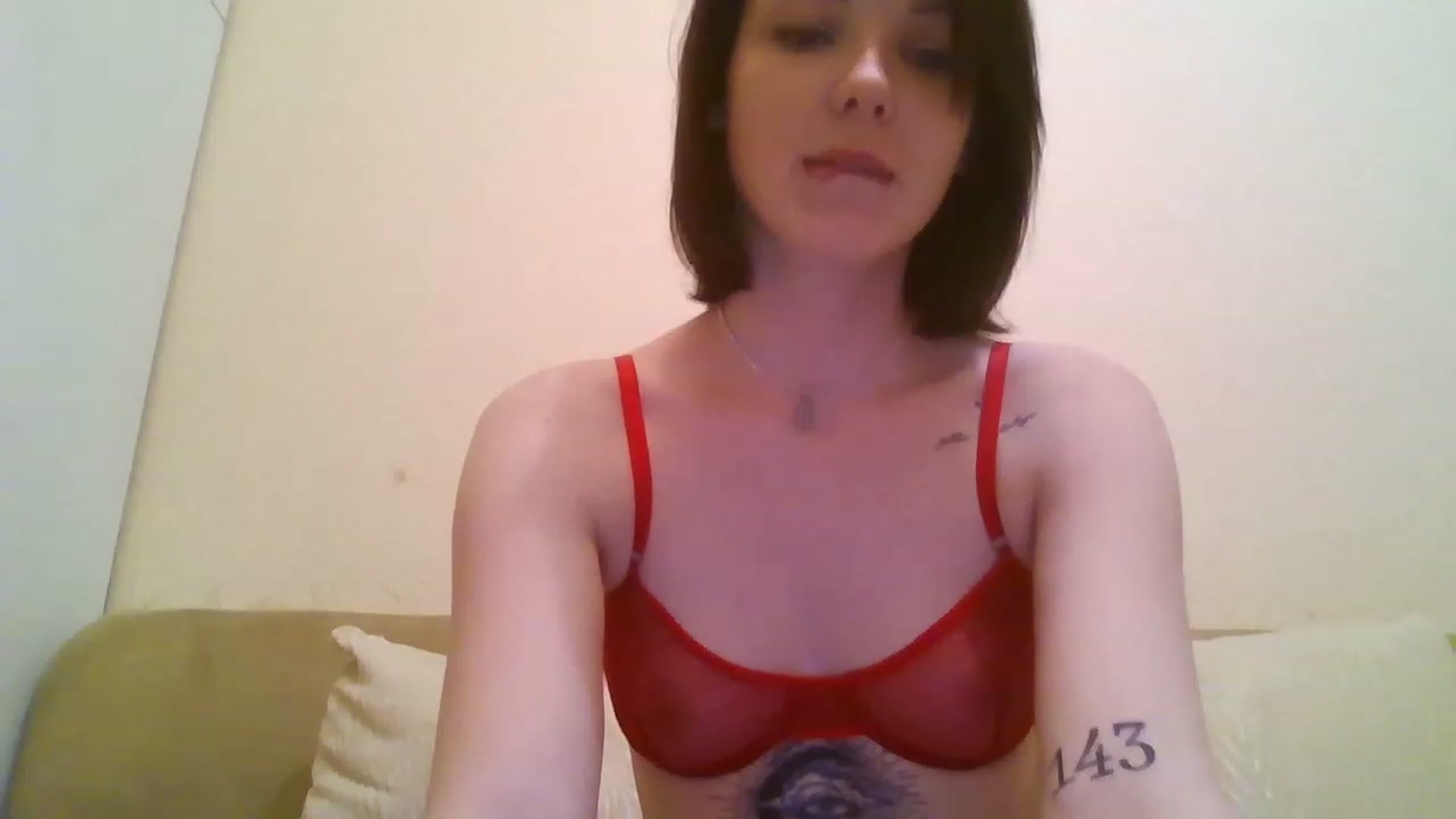 Gallery image thumbnail from RoxieSinner's myfreecams stream on, 01/02/2023, 14:53 image 3 of 20