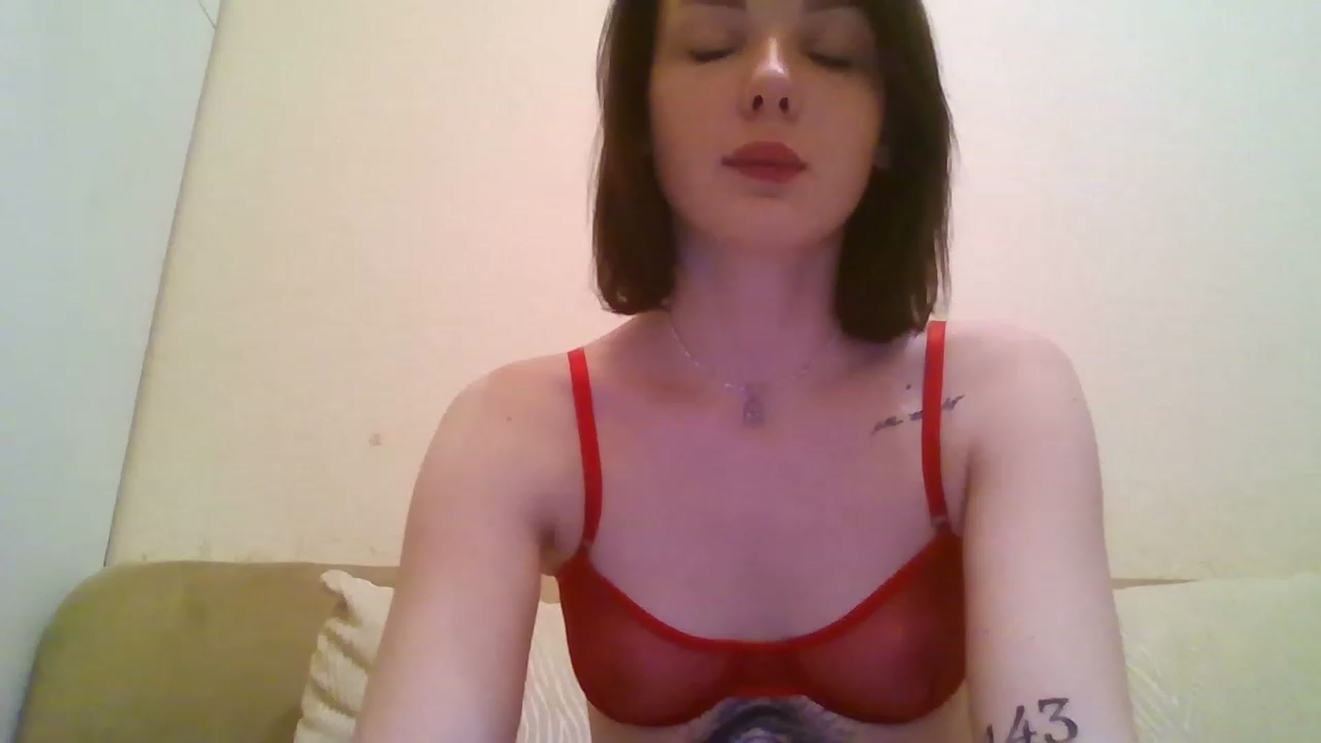 Gallery image thumbnail from RoxieSinner's myfreecams stream on, 01/02/2023, 16:21 image 4 of 20