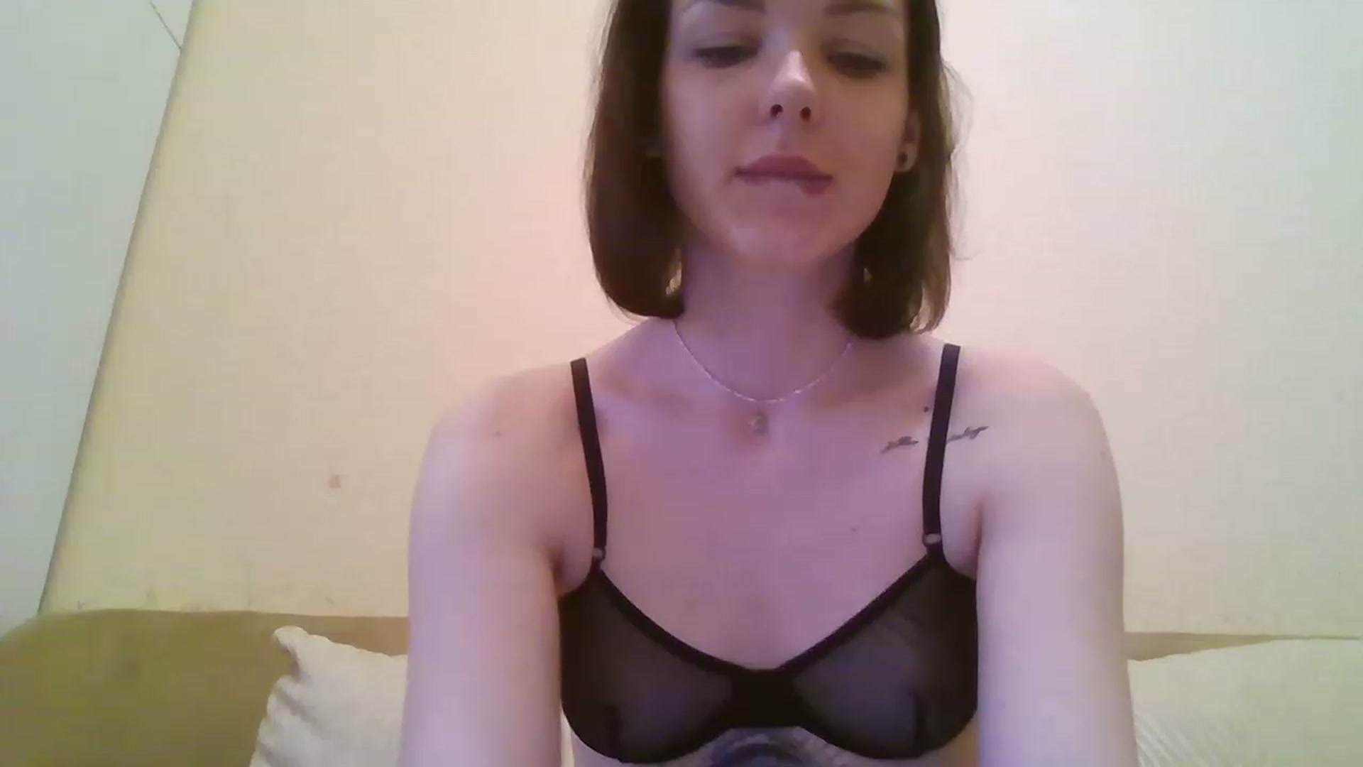 Gallery image thumbnail from RoxieSinner's myfreecams stream on, 01/03/2023, 12:34 image 6 of 20