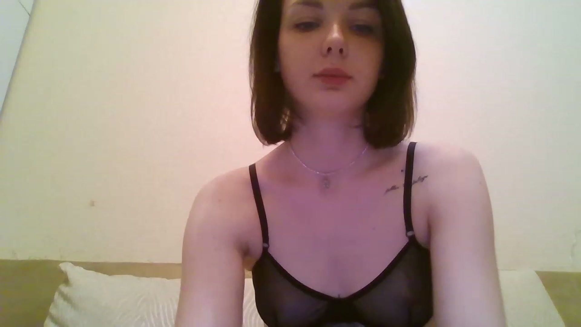 Gallery image thumbnail from RoxieSinner's myfreecams stream on, 01/03/2023, 13:55 image 16 of 20